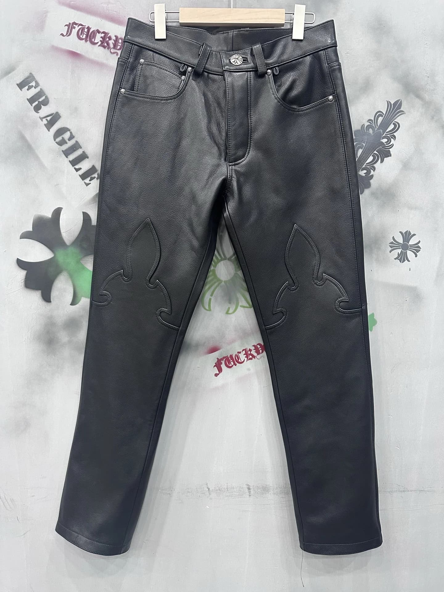 Кожаные штаны Chrome Hearts