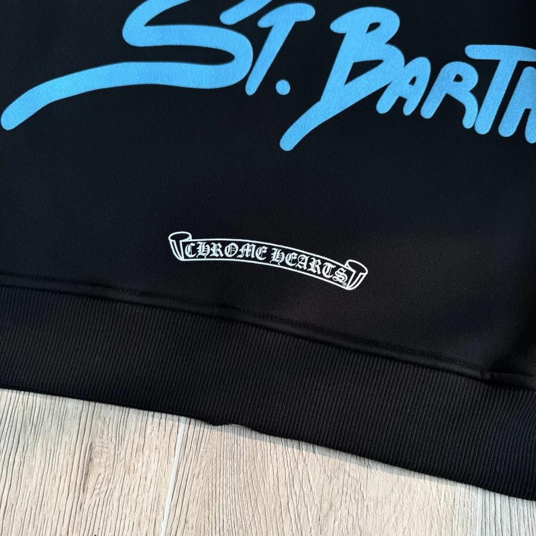 Принт Chrome Hearts над нижним краем худи