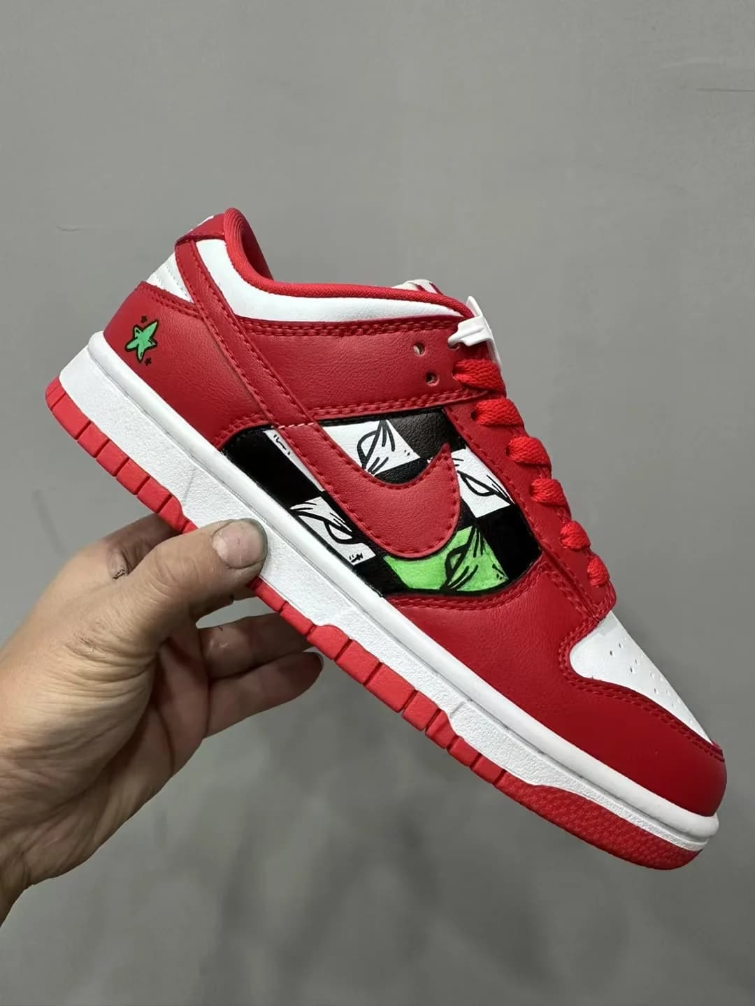 Кеды Chrome Hearts x Nike Dunk Low Matty Boy с рисунками-граффити