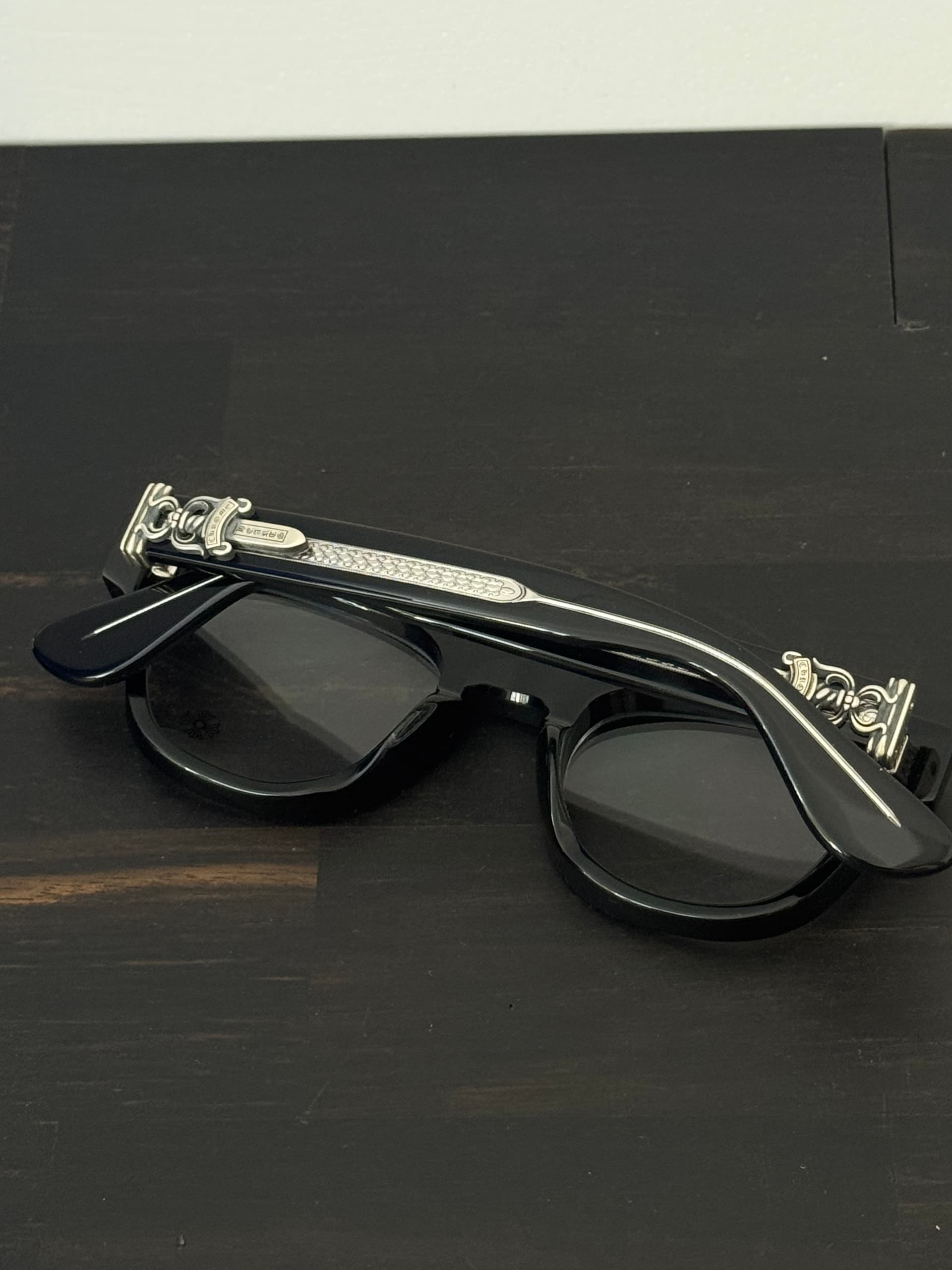 Черная оправа Chrome Hearts CUNTVOLUTED со сложенными заушниками