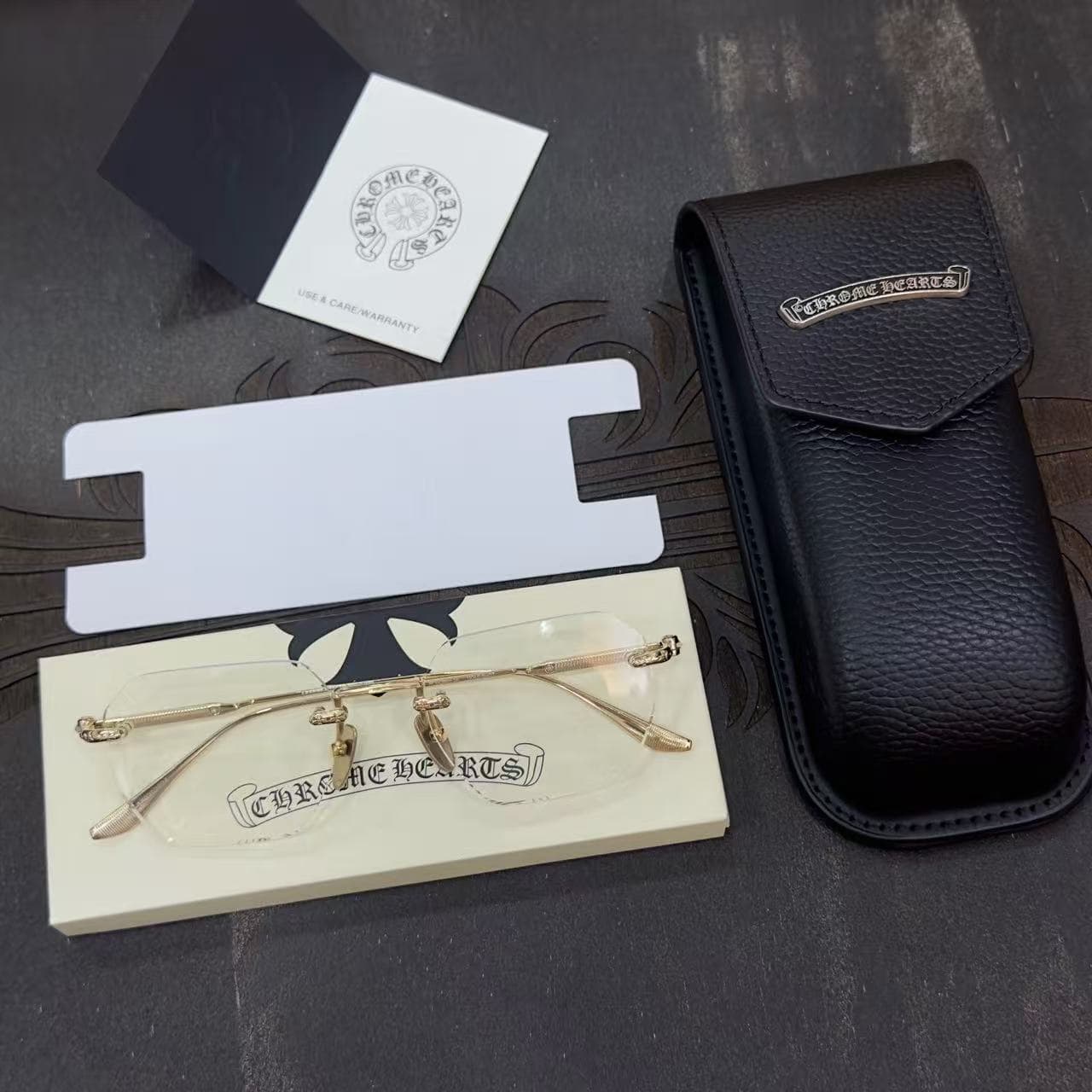 Очки Chrome Hearts HOLE SHOT в комплекте с кожаным футляром и аксессуарами