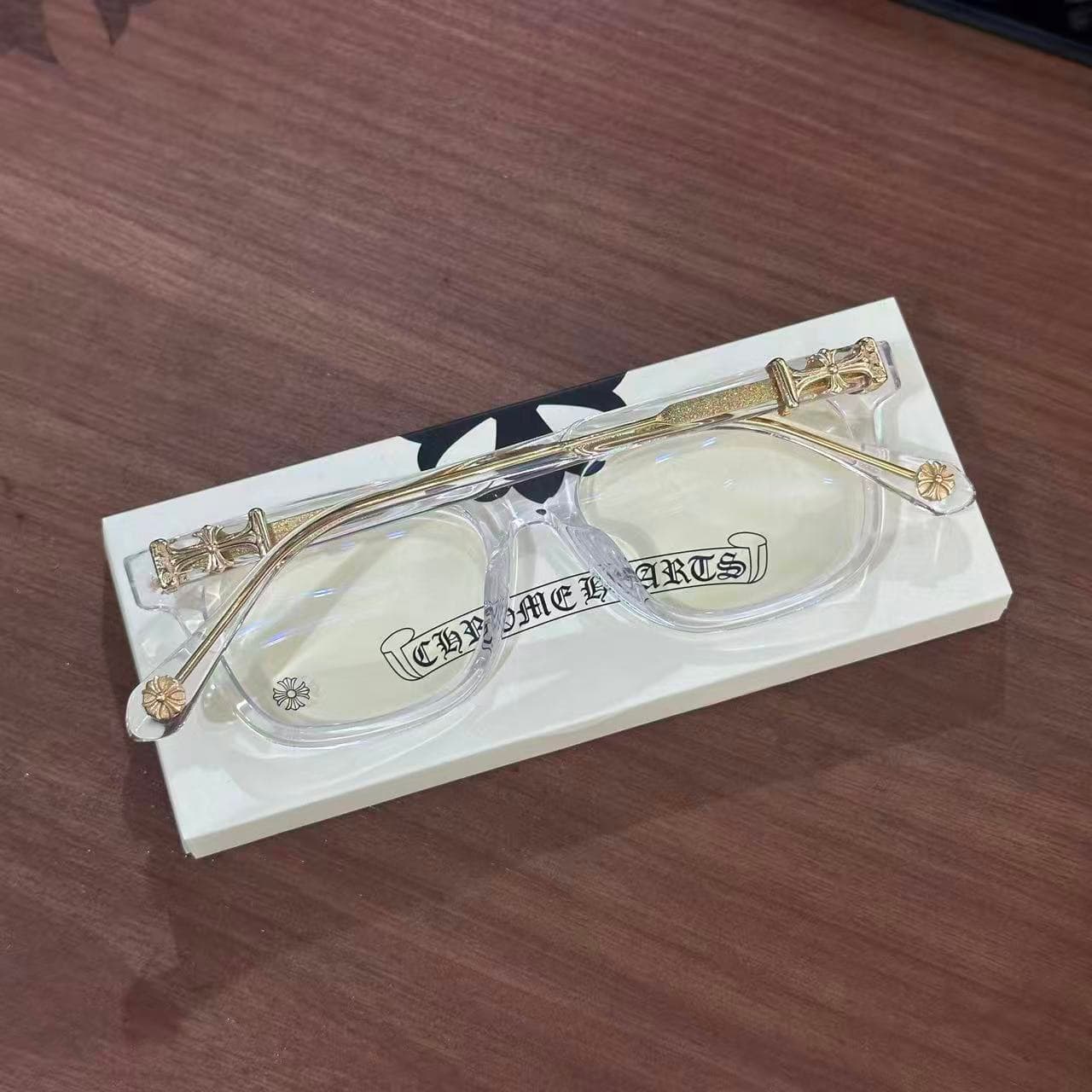 Очки Chrome Hearts COX UCKER, вид сверху