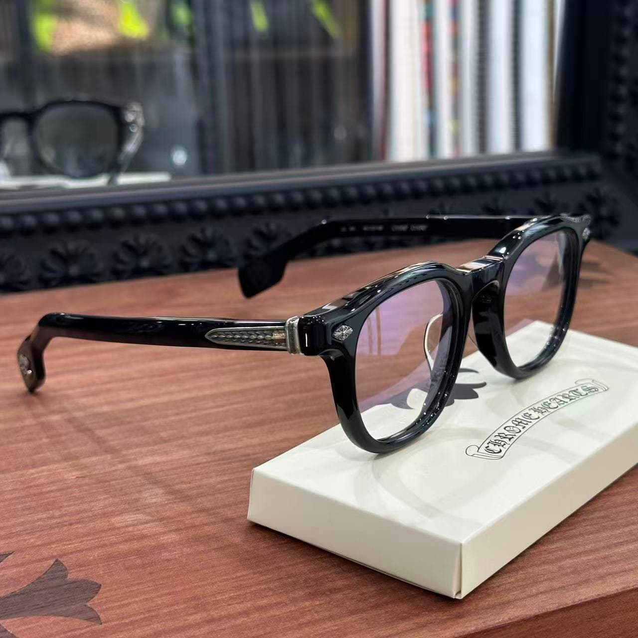 Оправа Chrome Hearts CHIRP CHIRP, вид в три четверти