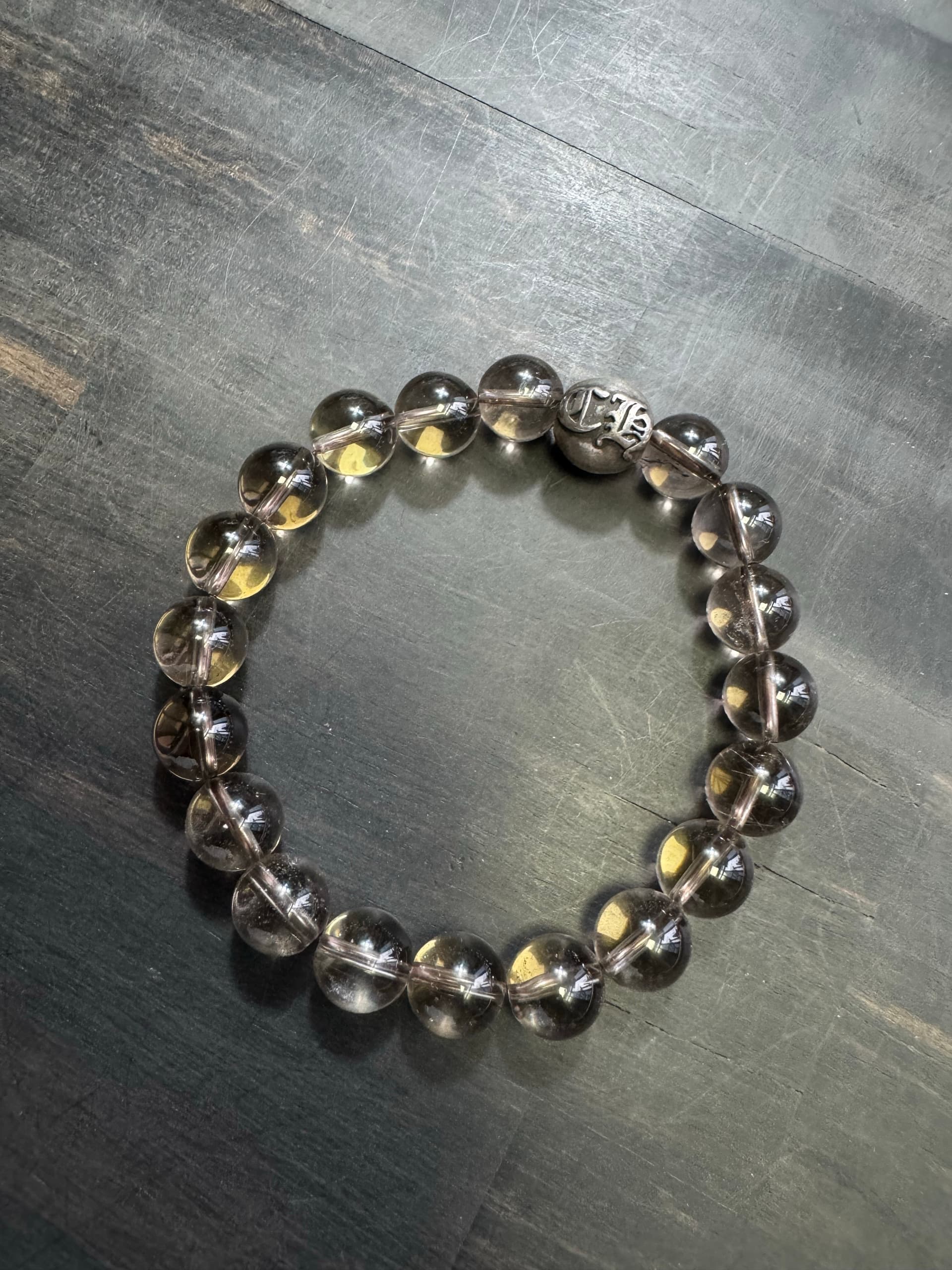 Браслет Chrome Hearts из бусин дымчатого кварца с серебряной вставкой