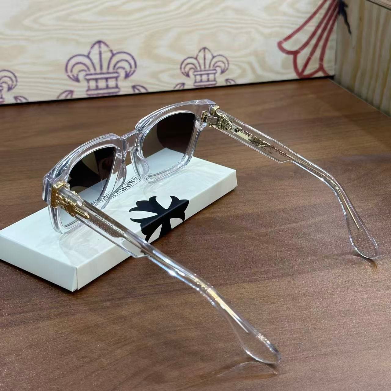 Очки Chrome Hearts BOX-OFFICER, вид сзади сверху в раскрытом виде