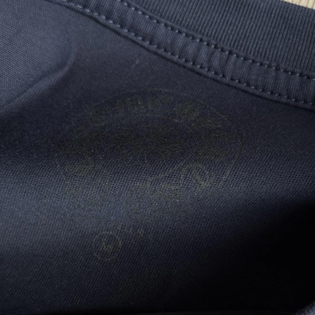 Внутренний принт на воротнике лонгслива Chrome Hearts