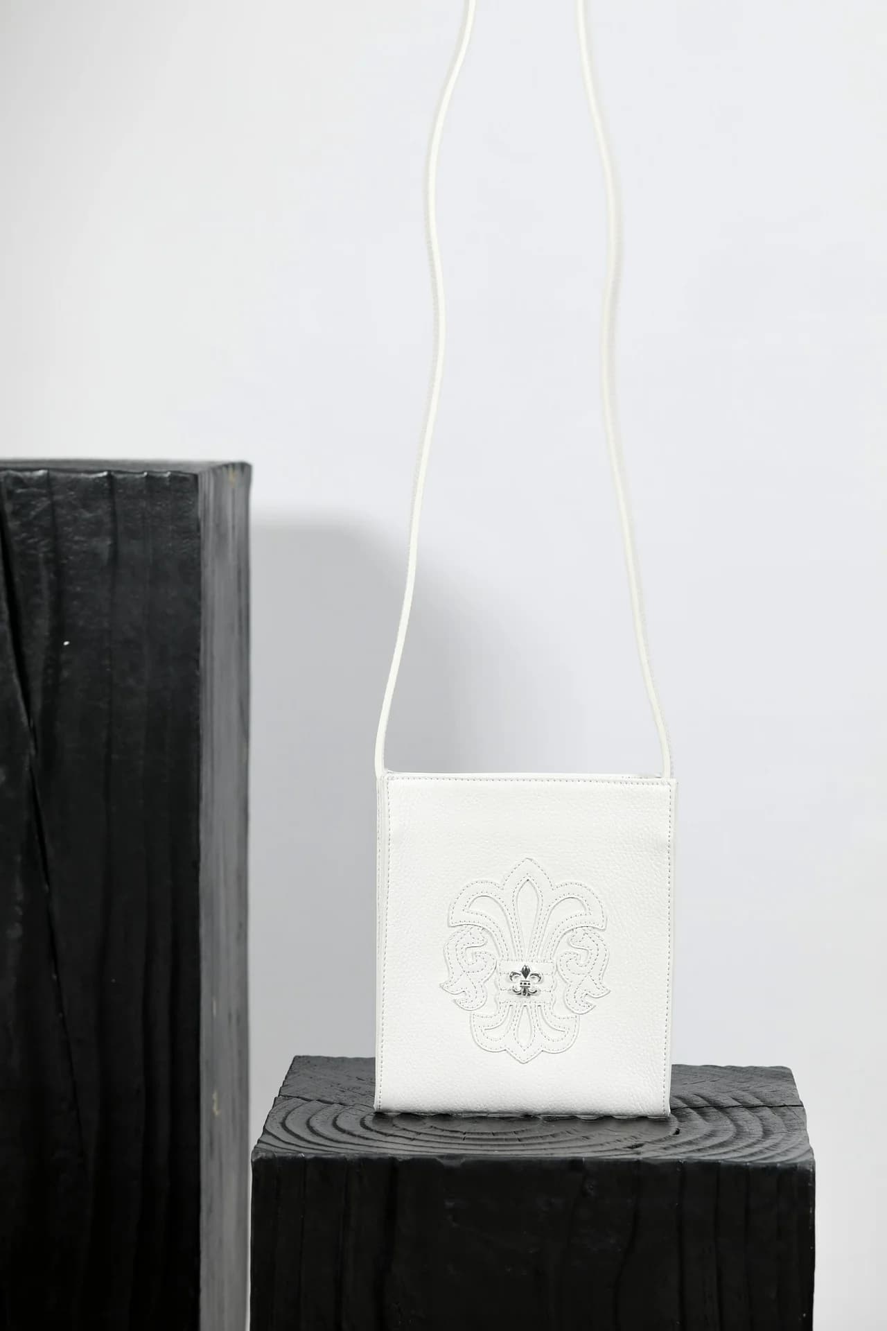 Сумка через плечо Chrome Hearts