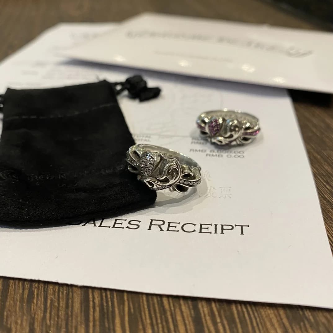 Детализация серебряного кольца Chrome Hearts Floral Heart на чеке покупки