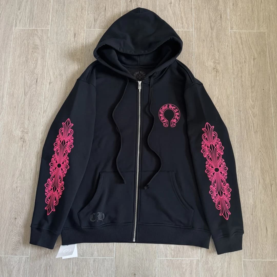 Черное зип-худи Chrome Hearts с розовым принтом, вид спереди