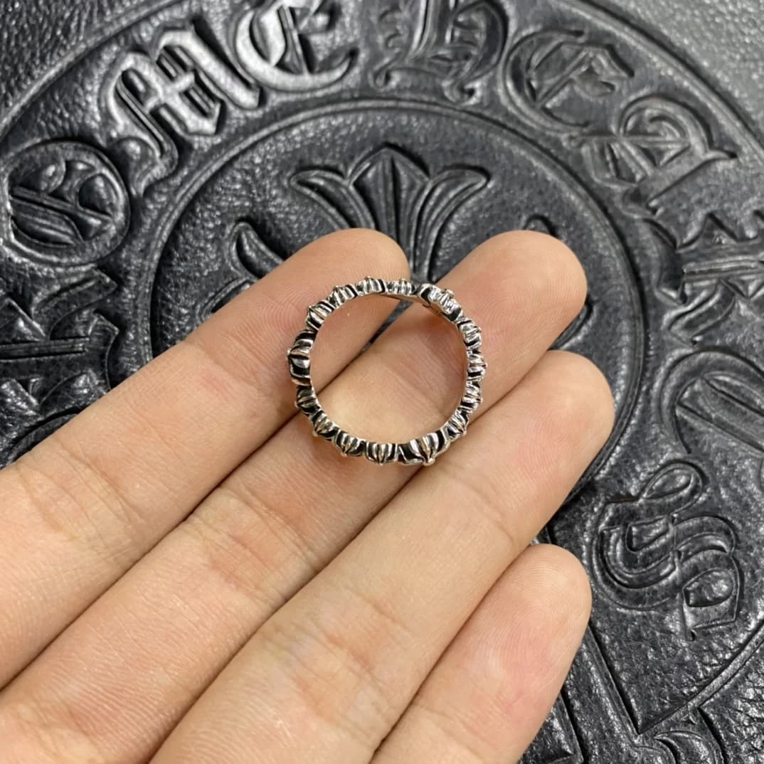 Кольцо Chrome Hearts из серебра 925 пробы, вид сверху