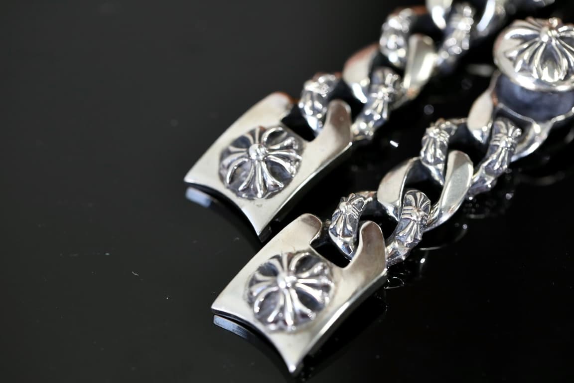 Концевые звенья крепления браслета Chrome Hearts с объемным крестом