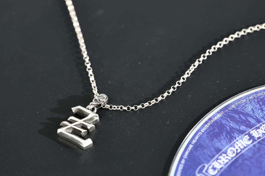 Серебряная подвеска Chrome Hearts Alphabet Z на звеньевой цепочке