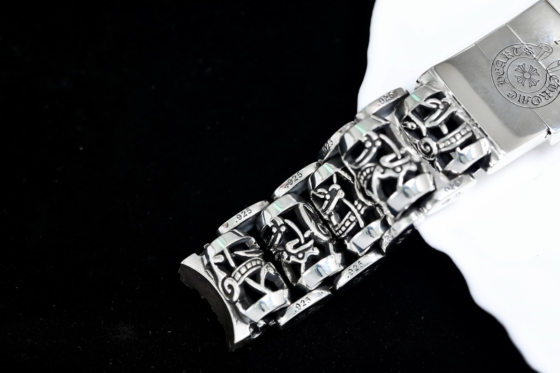 Комплект браслета Chrome Hearts с фирменным мешочком и коробкой