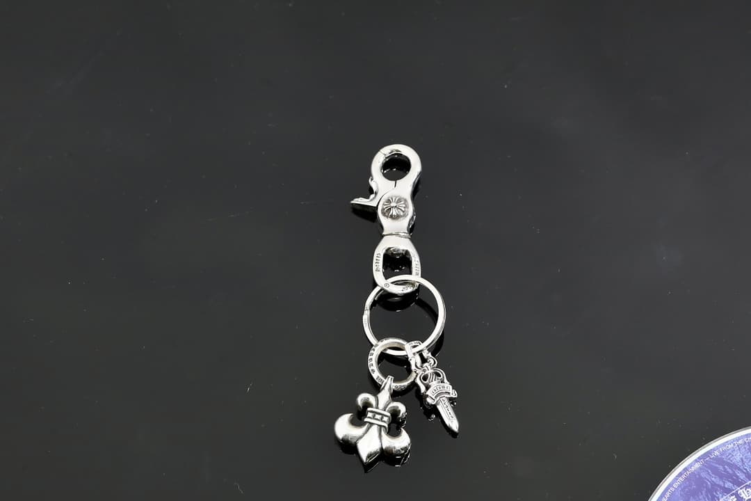 Брелок с подвесками Fleur и Dagger из серебра 925