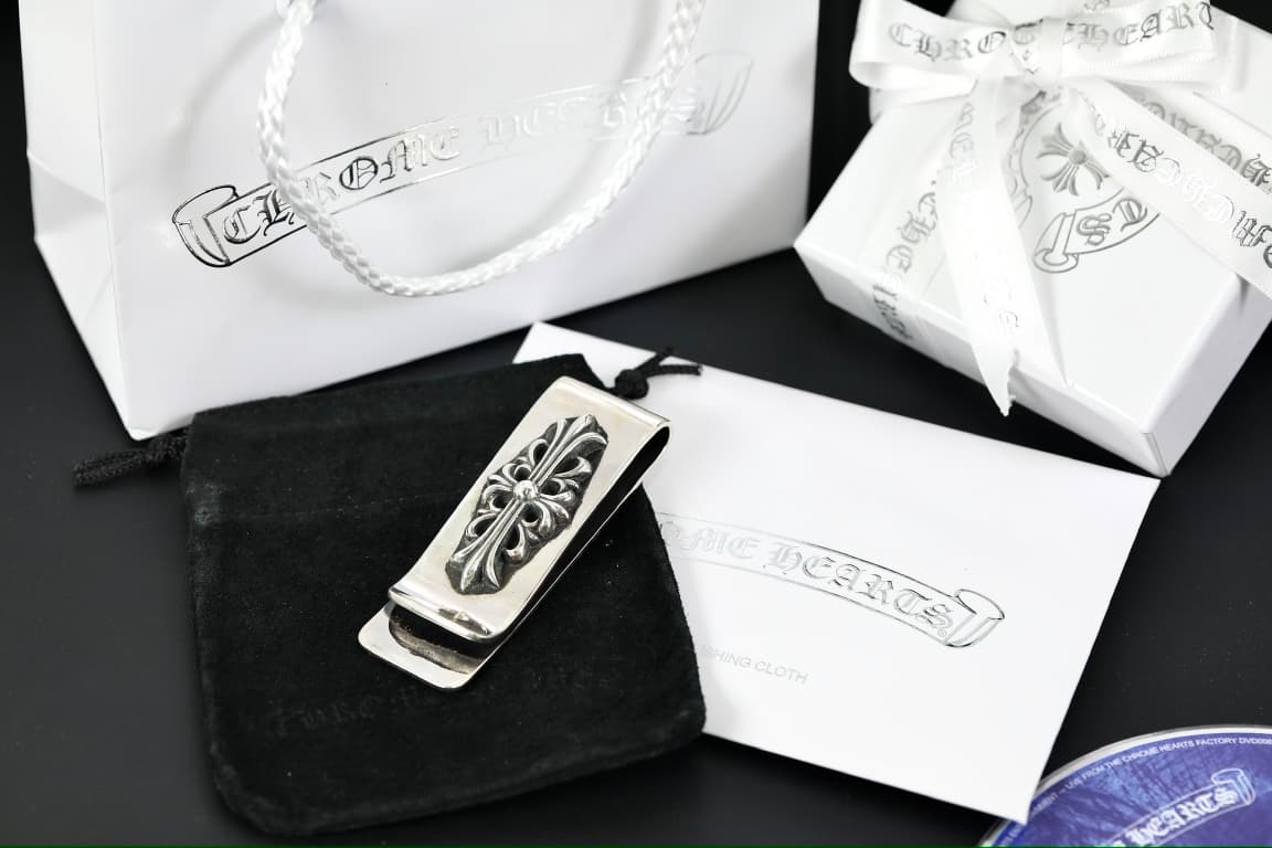 Серебряный зажим для купюр Chrome Hearts в комплекте с фирменной упаковкой