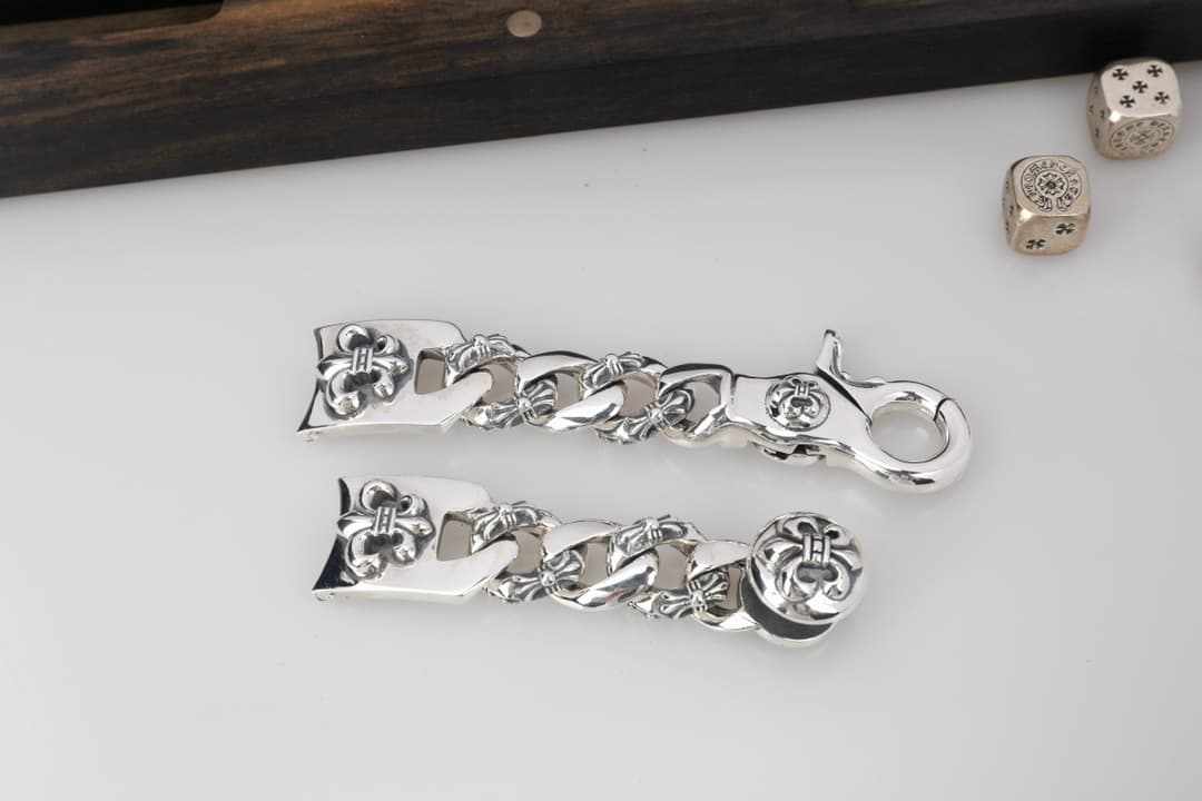 Две секции серебряного браслета для часов Chrome Hearts