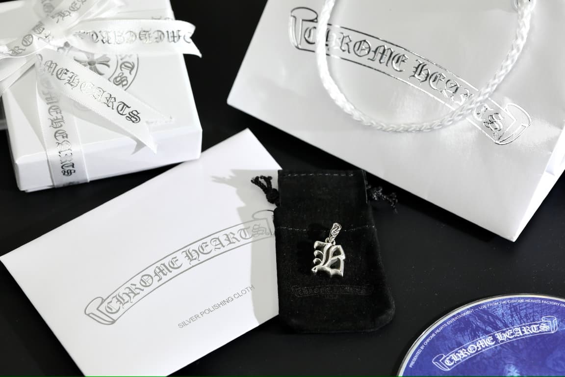 Комплект фирменной упаковки, мешочек и салфетка для серебра Chrome Hearts