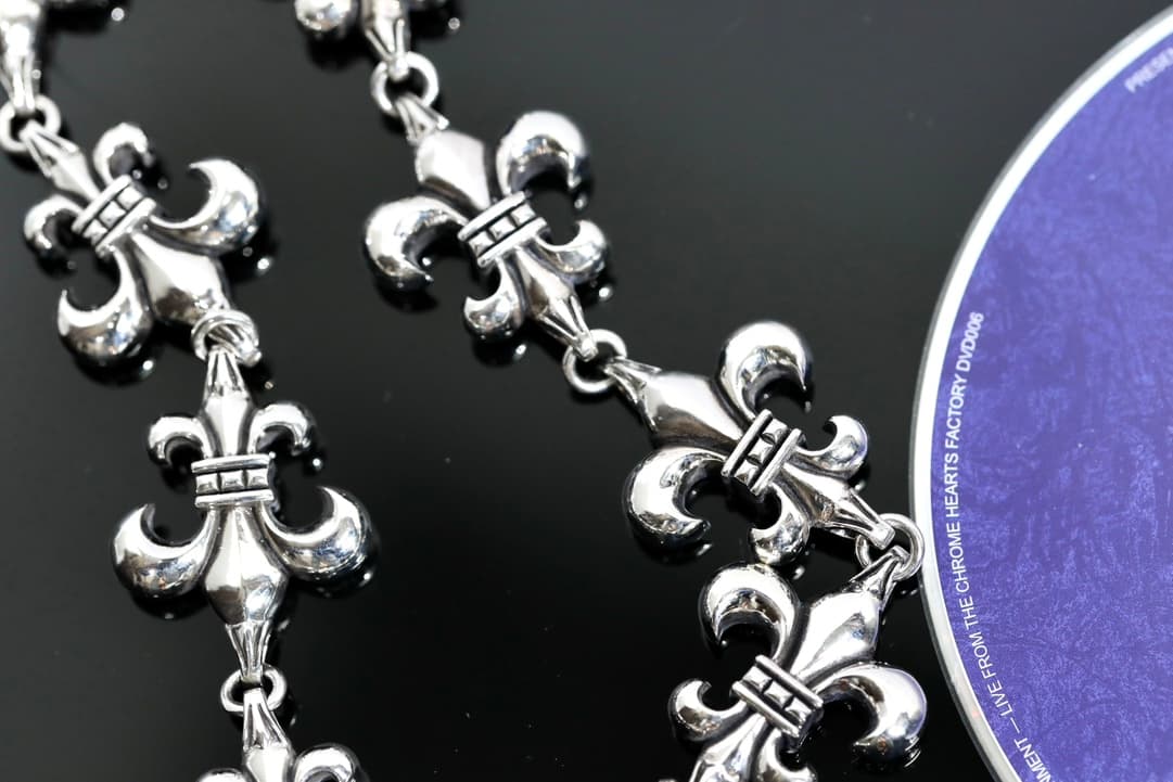 Серебряная цепь Fleur-de-Lis для сумки и брюк