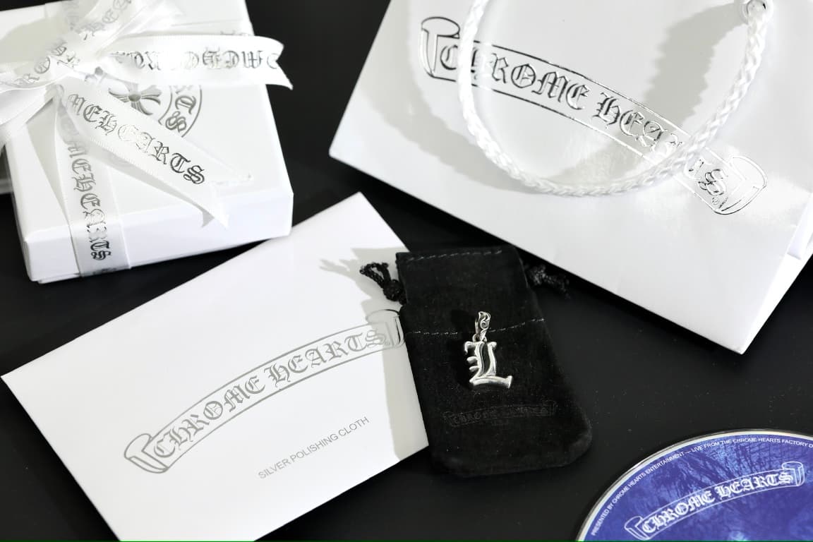Подвеска Chrome Hearts в комплекте с фирменной упаковкой и замшевым мешочком