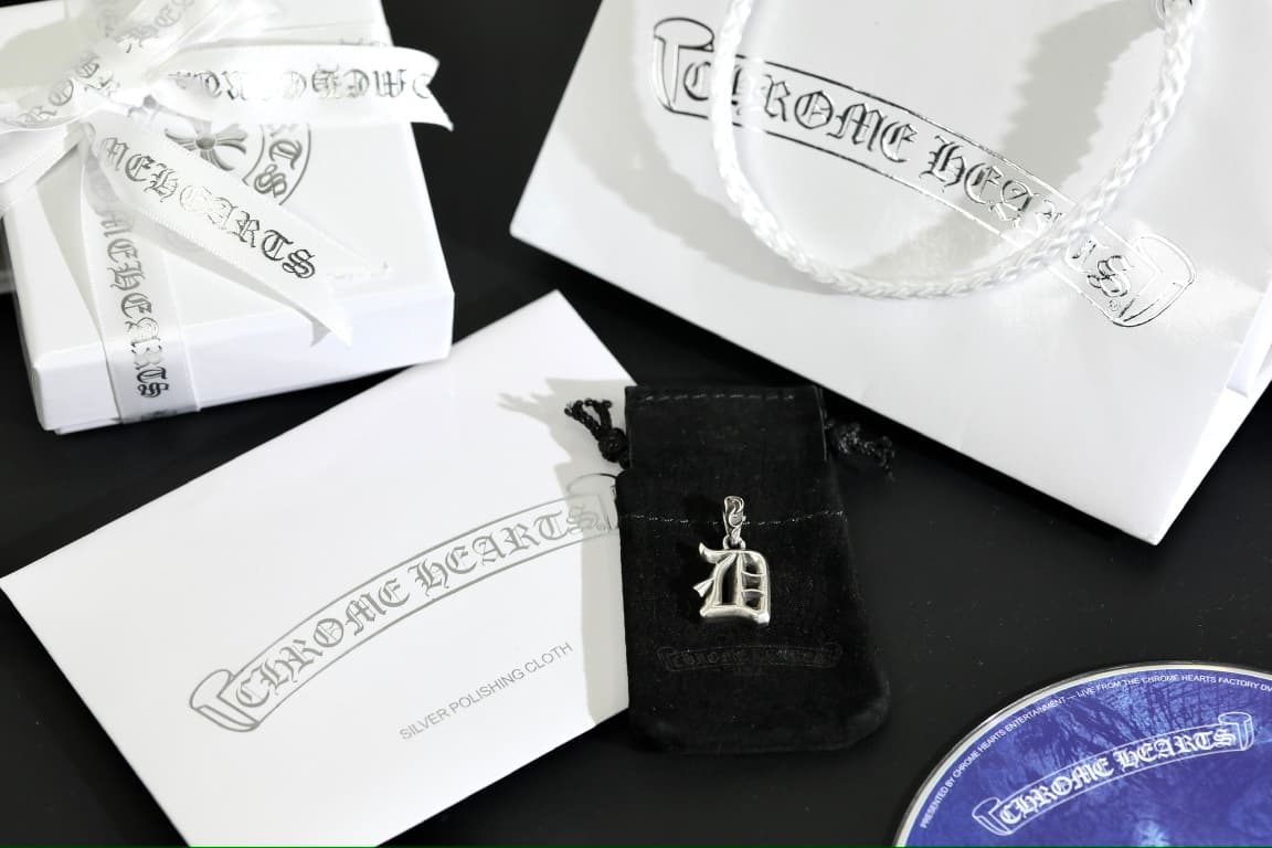 Подвеска Chrome Hearts с фирменным мешочком, коробкой и салфеткой