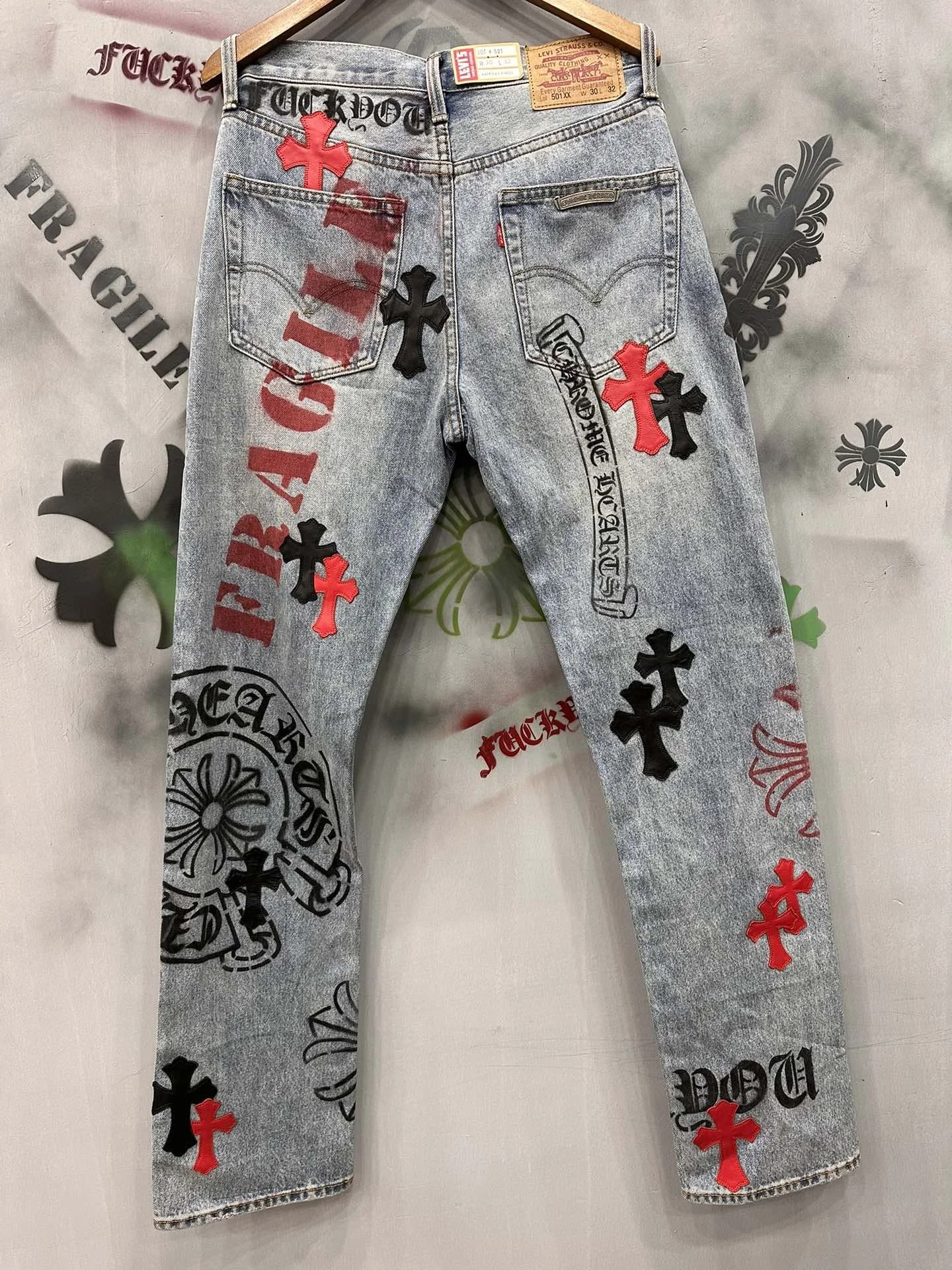 Джинсы Chrome Hearts 501 сзади
