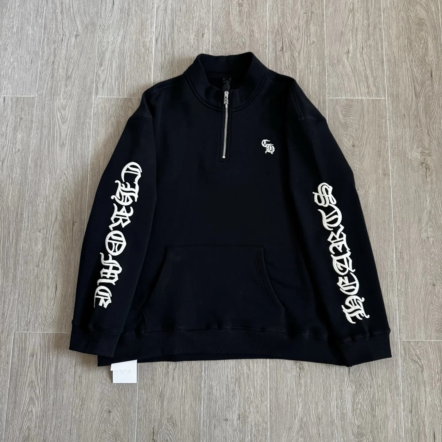 Толстовка Chrome Hearts с полумолнией, вид спереди