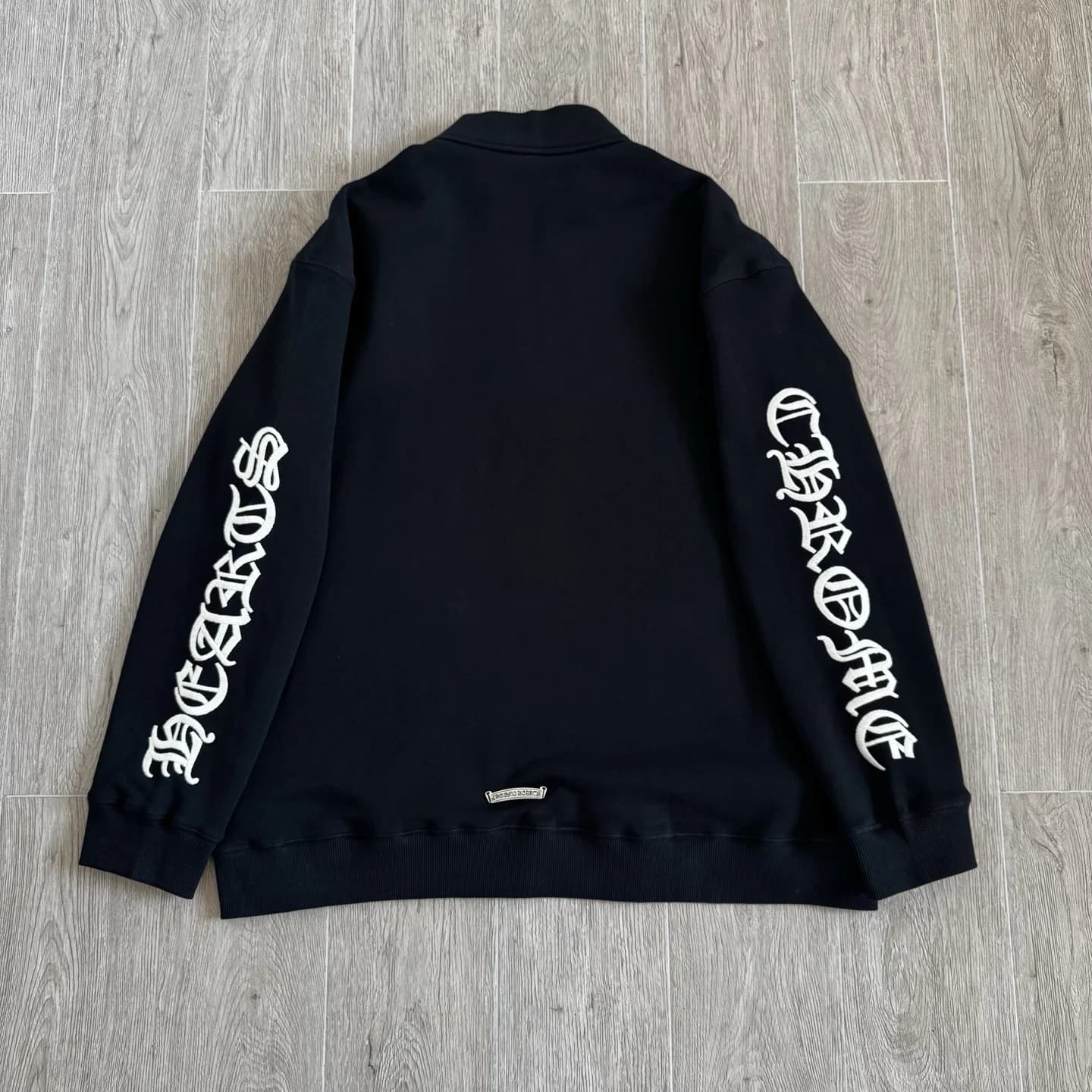 Толстовка Chrome Hearts с полумолнией, вид сзади