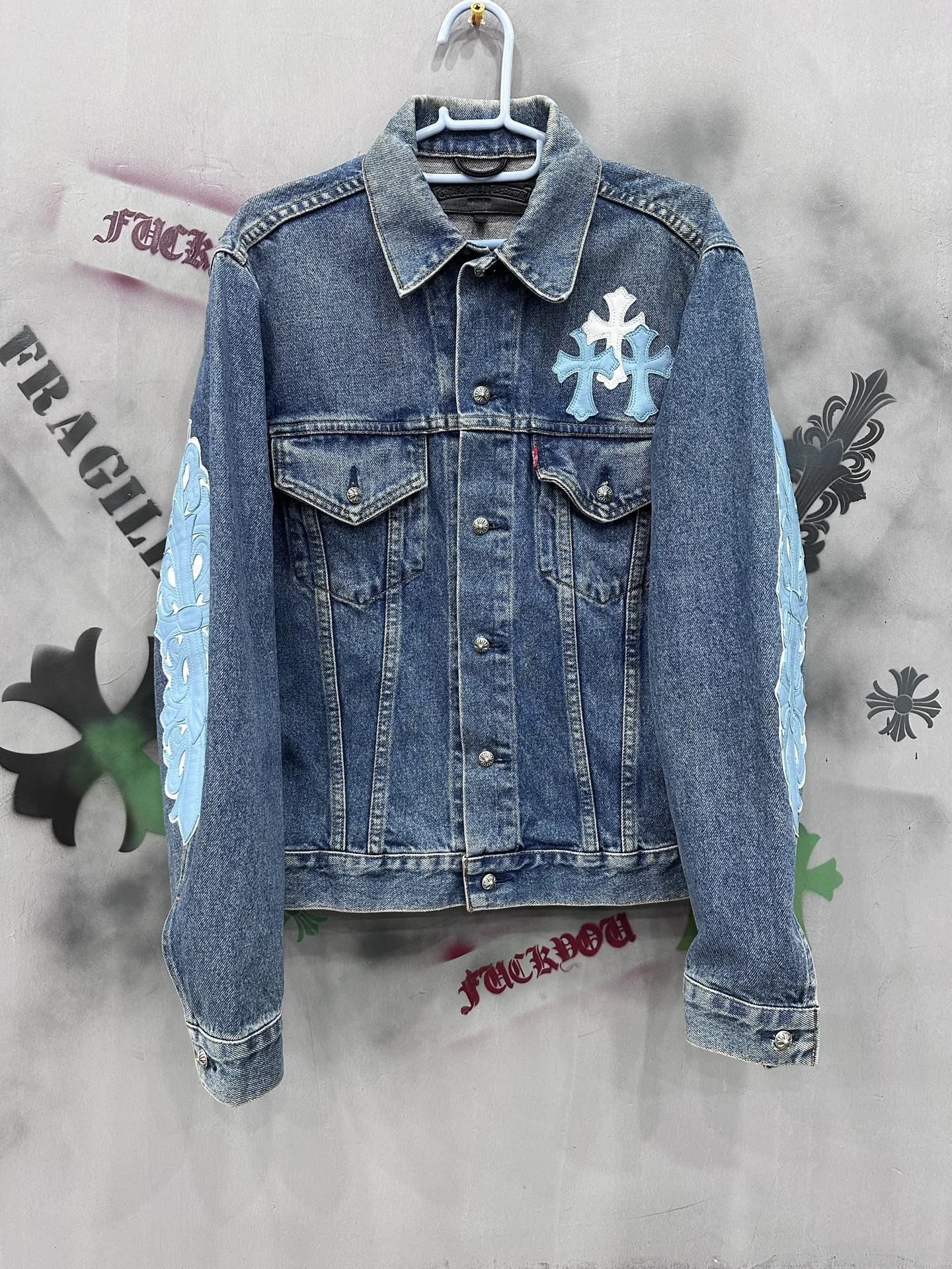 Джинсовая куртка Chrome Hearts x Levi's Type III вид спереди
