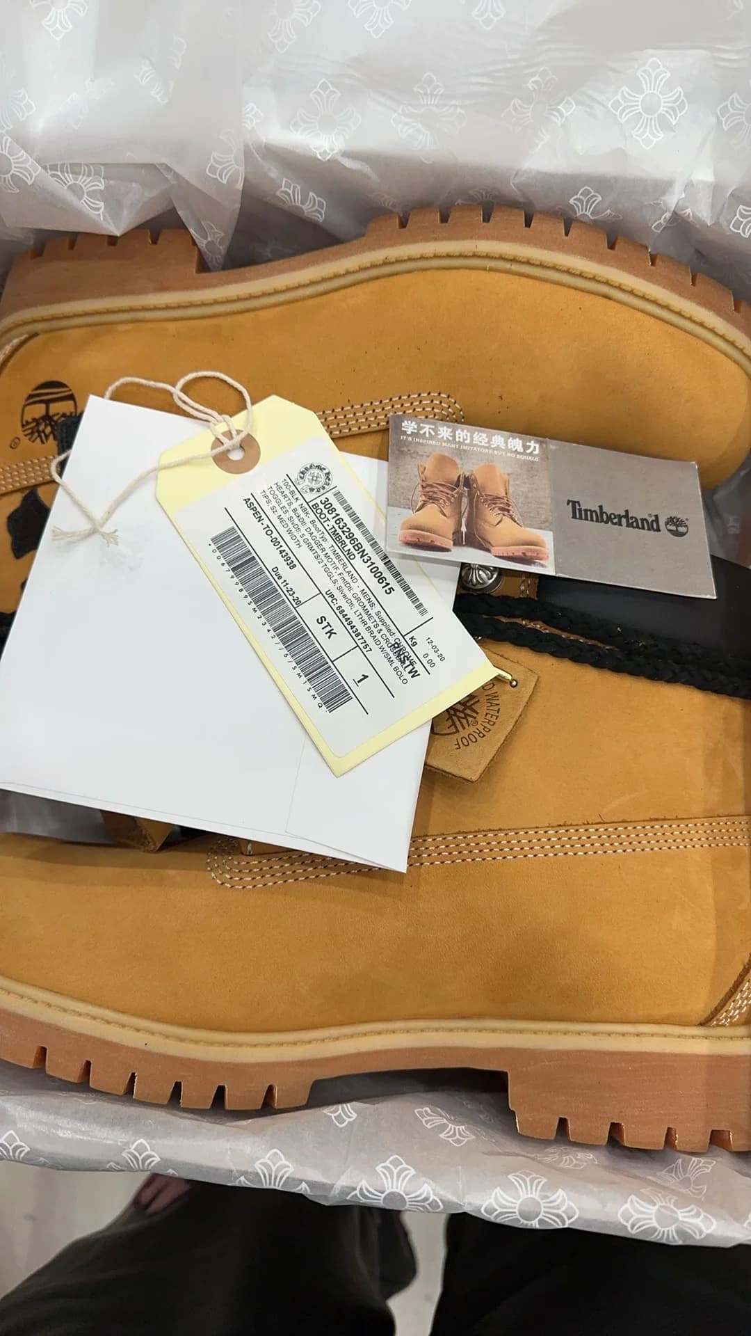 Ботинки Chrome Hearts x Timberland в коробке