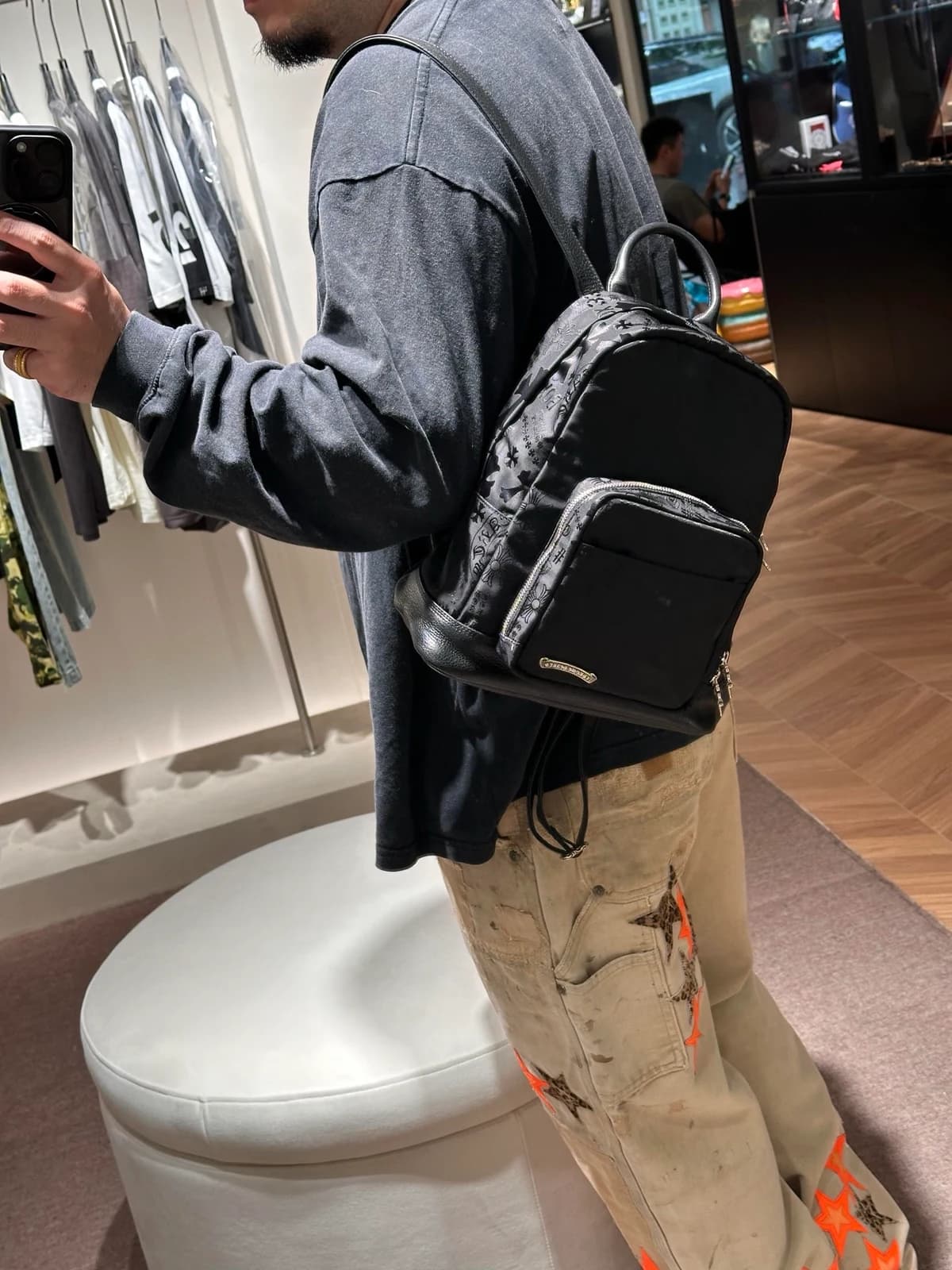 Рюкзак 7th Grade на плече, вид сбоку