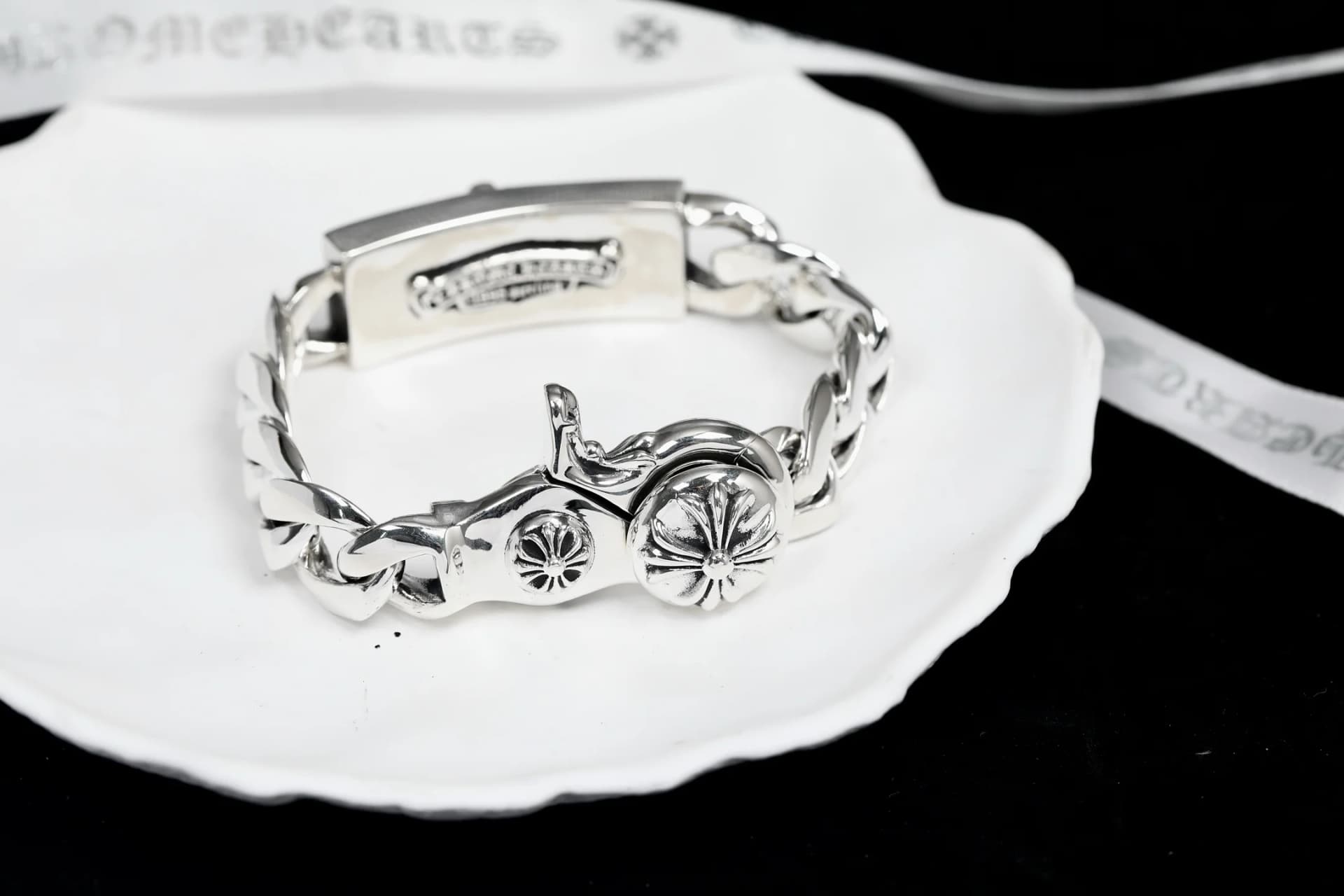 Браслет-цепь Chrome Hearts с акцентным элементом Cross Ball