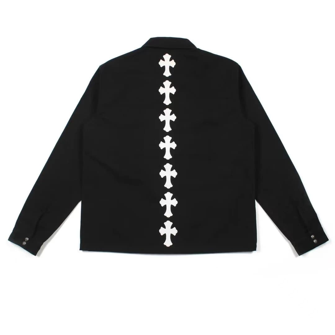 Чёрная рубашка-куртка Chrome Hearts, вид со спины: ряд крестов по центру