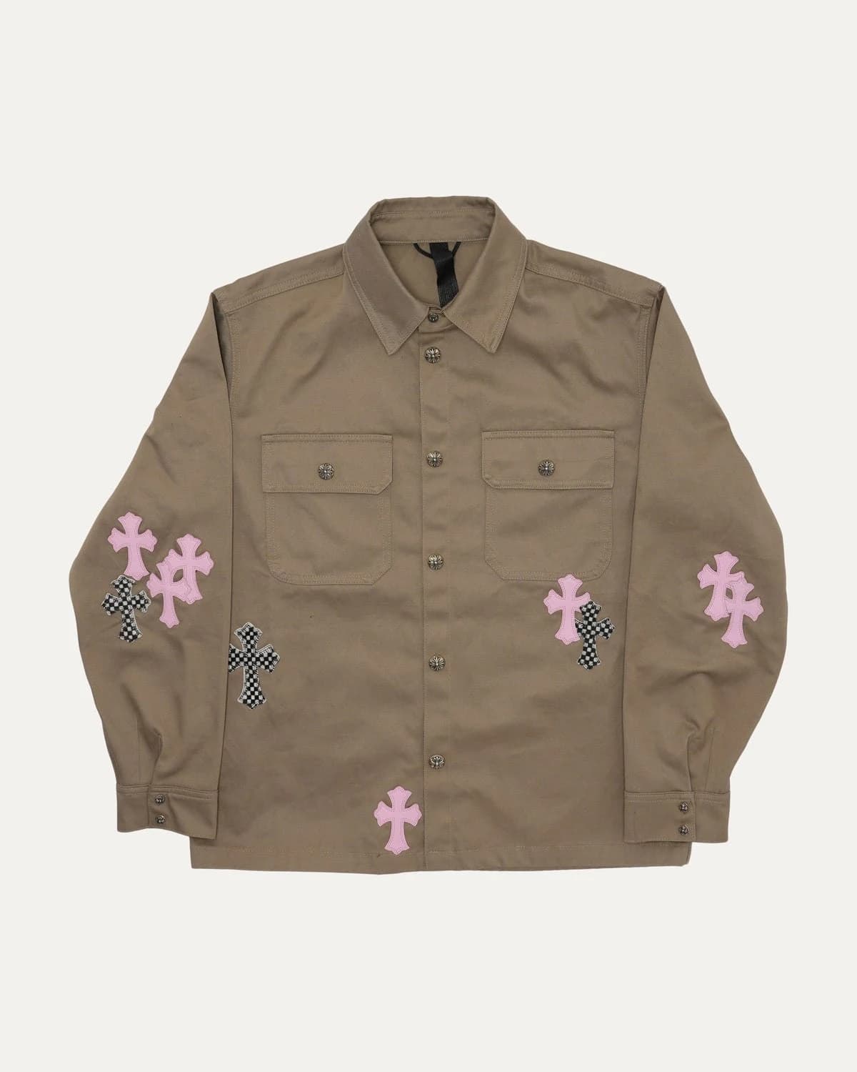 Рубашка-куртка бежевая Chrome Hearts с розовыми и клетчатыми кожаными крестами