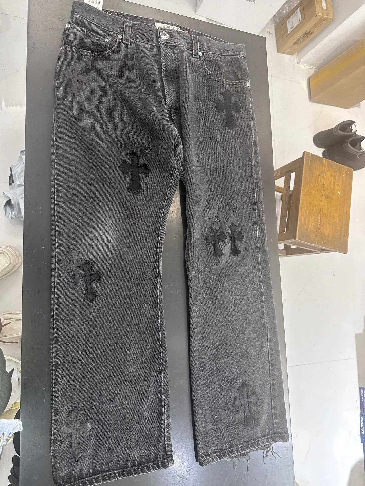 Джинсы Chrome Hearts x Levi's