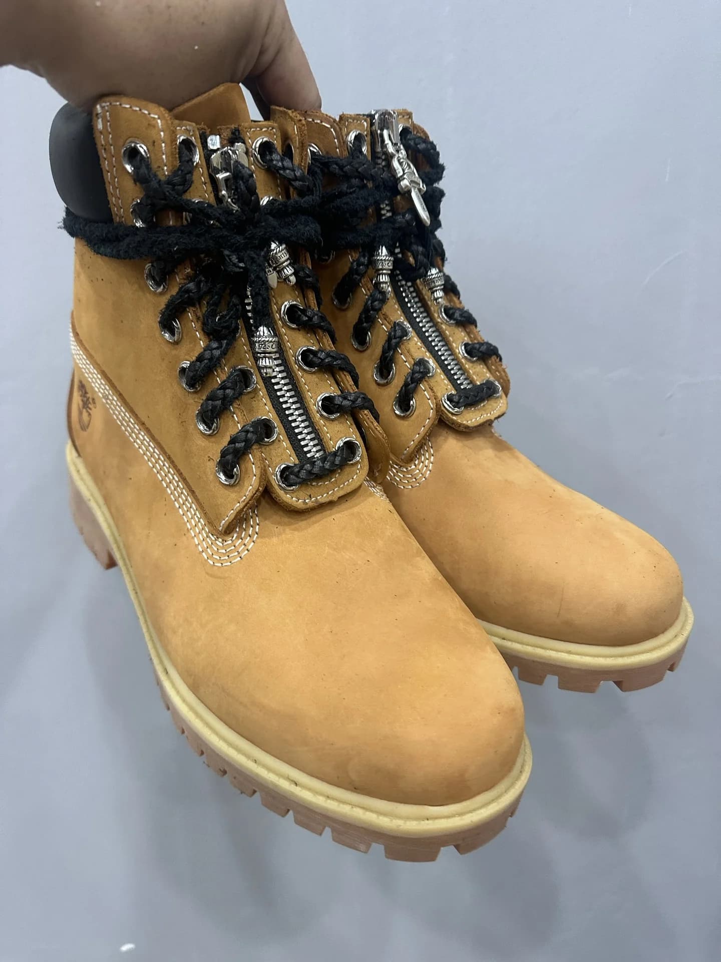Желтые ботинки Chrome Hearts x Timberland 10061 с серебряной фурнитурой