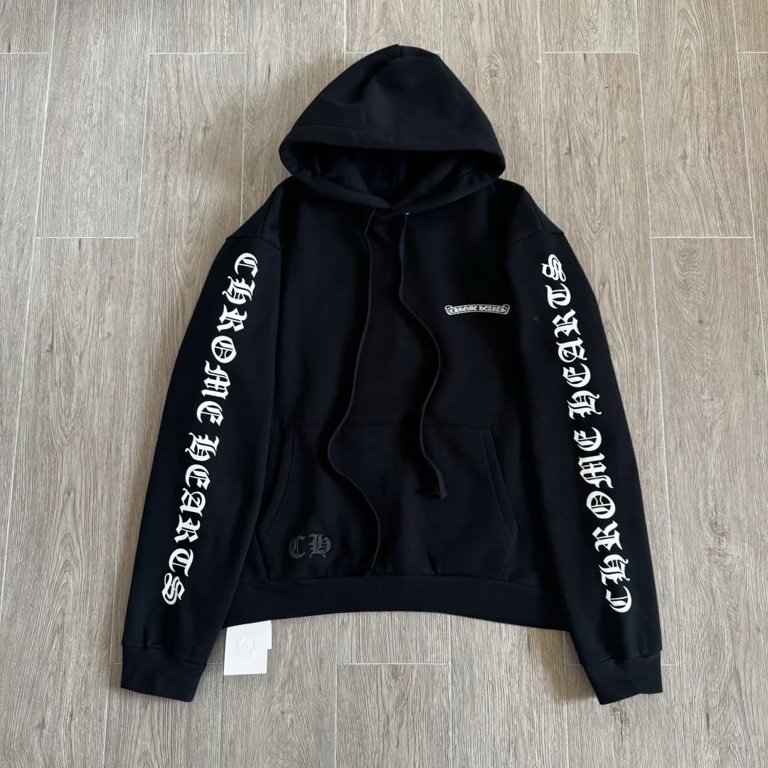Черное худи Chrome Hearts с капюшоном, вид спереди