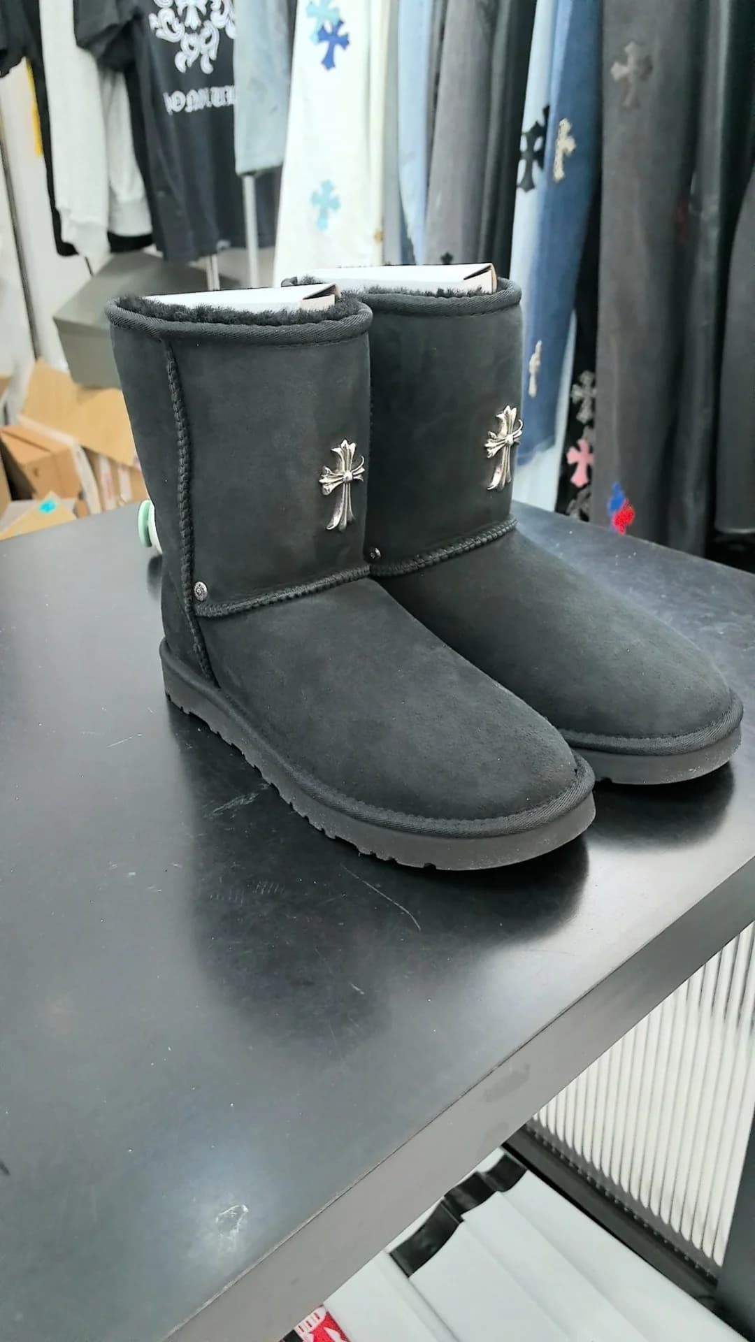 Угги Chrome Hearts x UGG