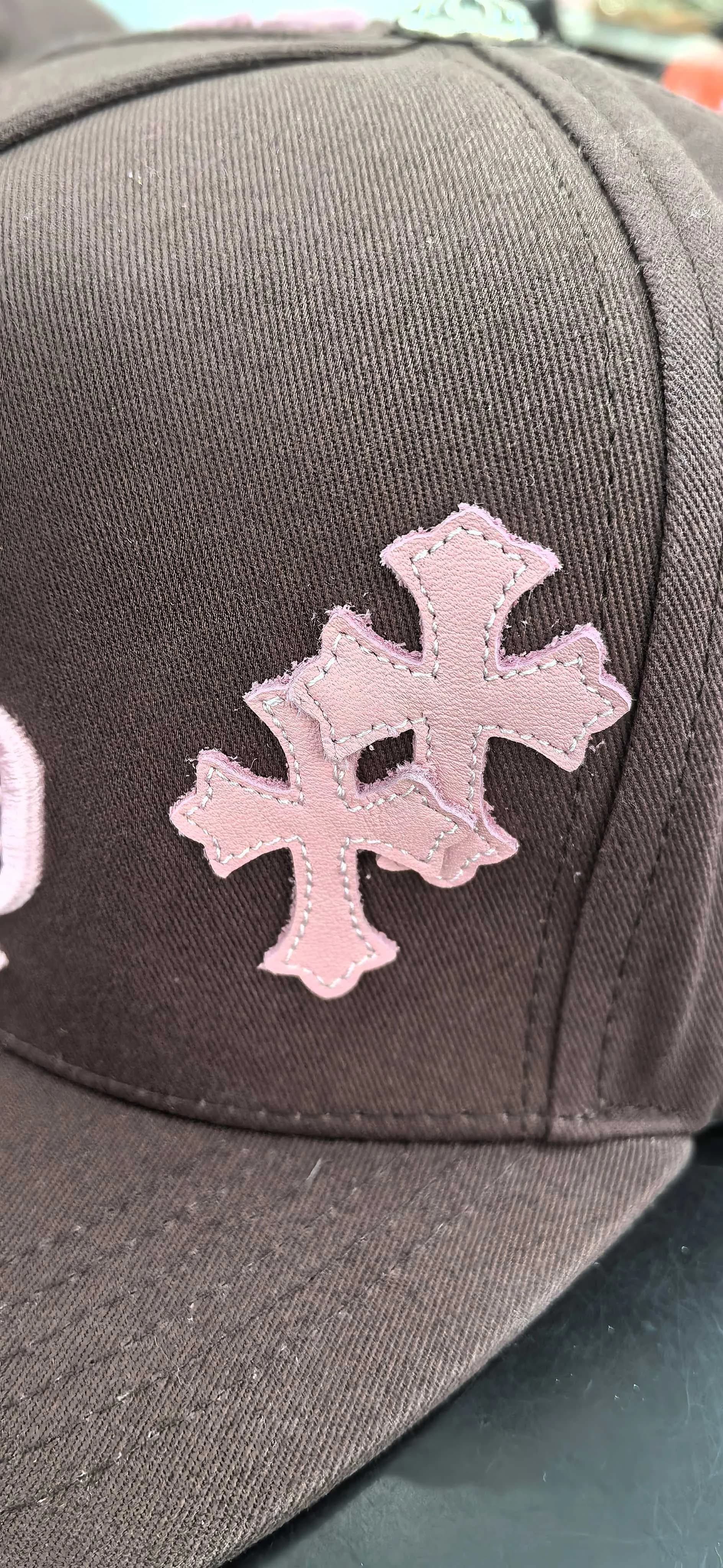 Chrome Hearts Бейсболка с кожаными нашивками