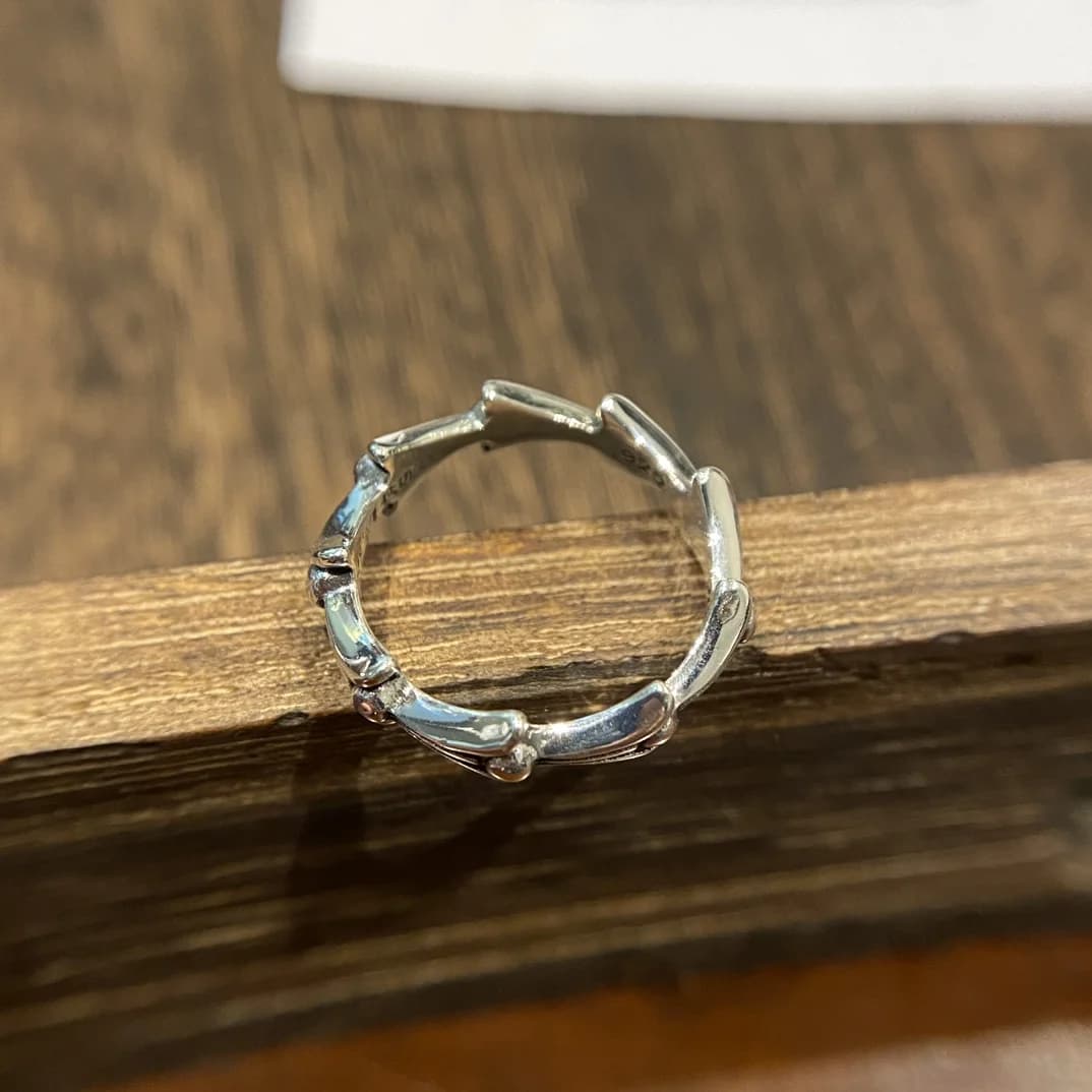 Серебряное кольцо Chrome Hearts Crosstail, вид сверху