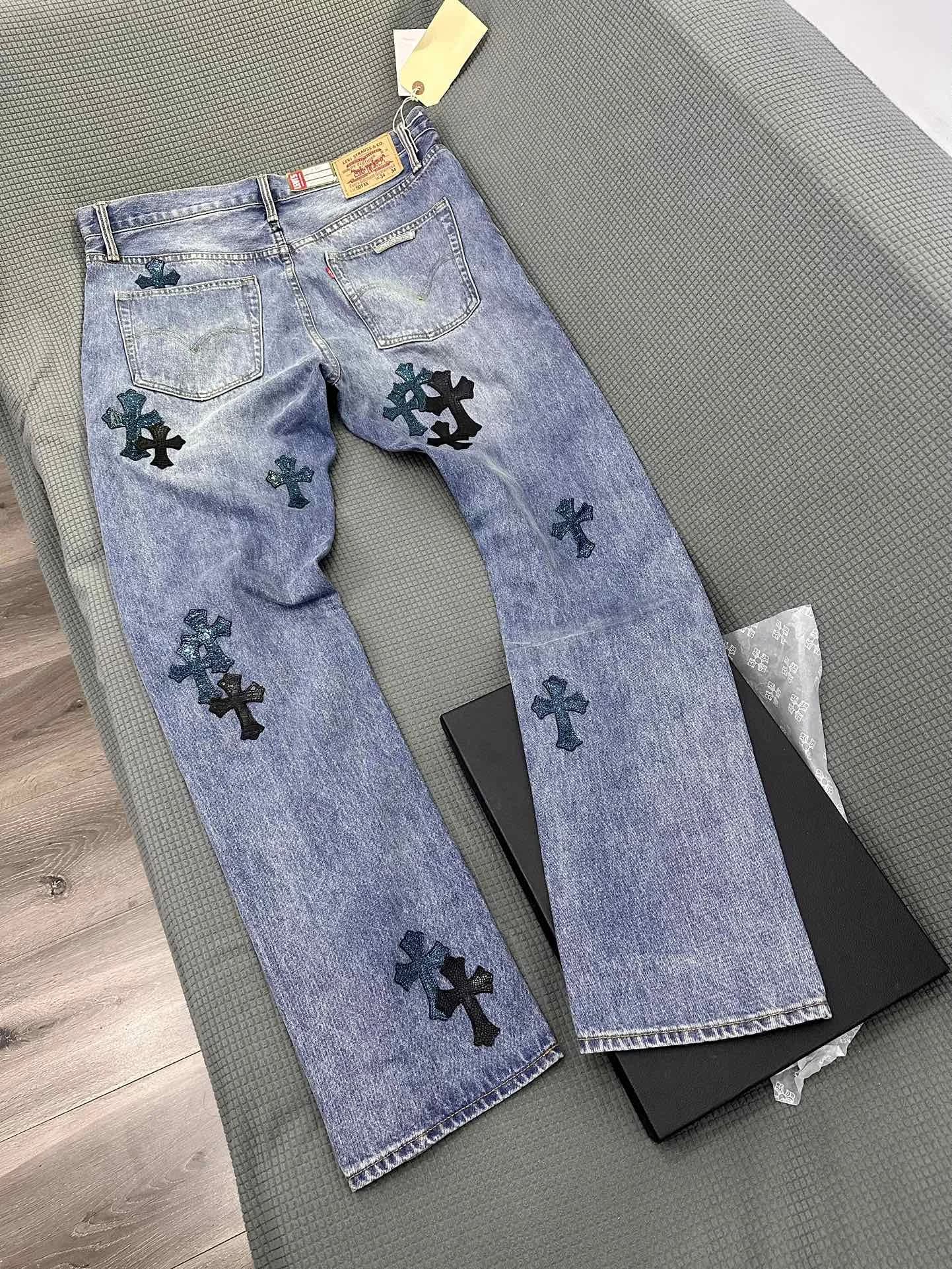Джинсы Chrome Hearts Levi's 501 Cross Patch сзади