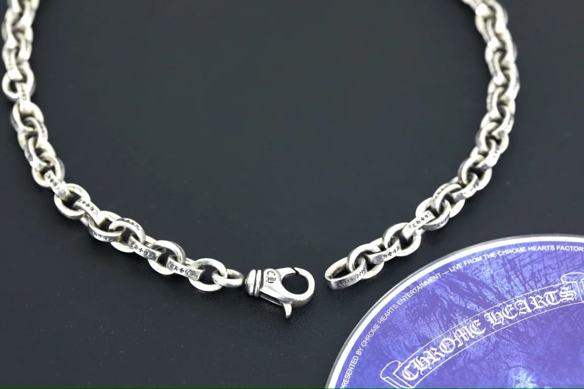 Детали соединения и застежки колье Chrome Hearts