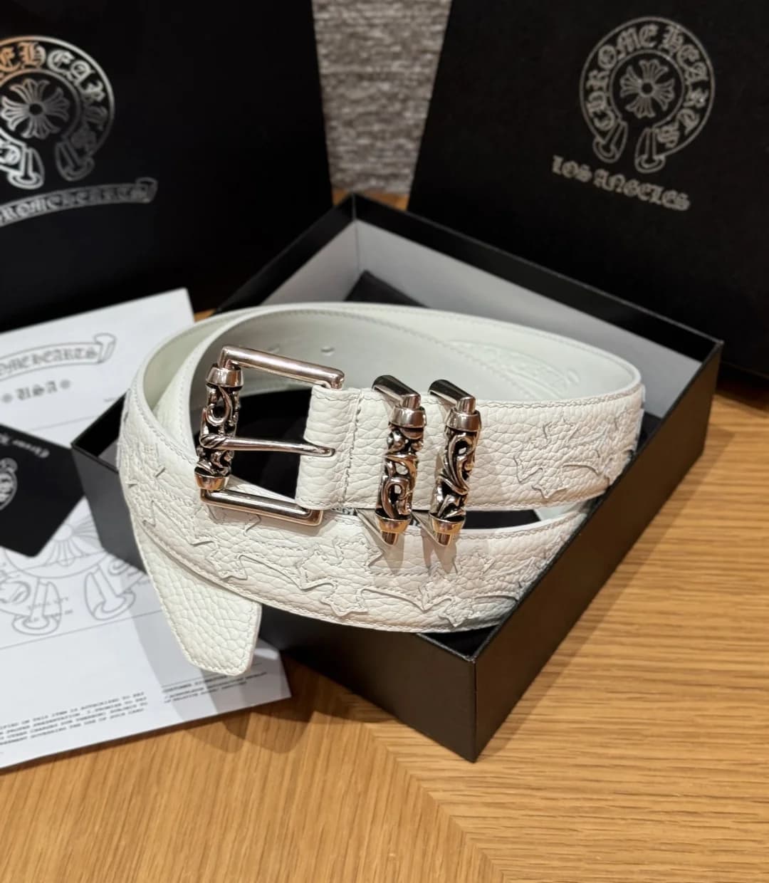 Белый кожаный ремень Chrome Hearts с роликовой серебряной пряжкой в фирменной коробке