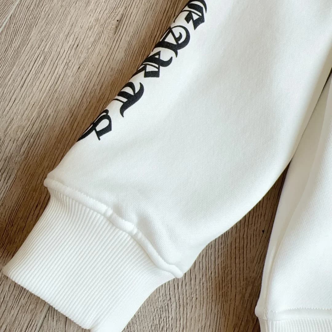 Манжет рукава с принтом Chrome Hearts