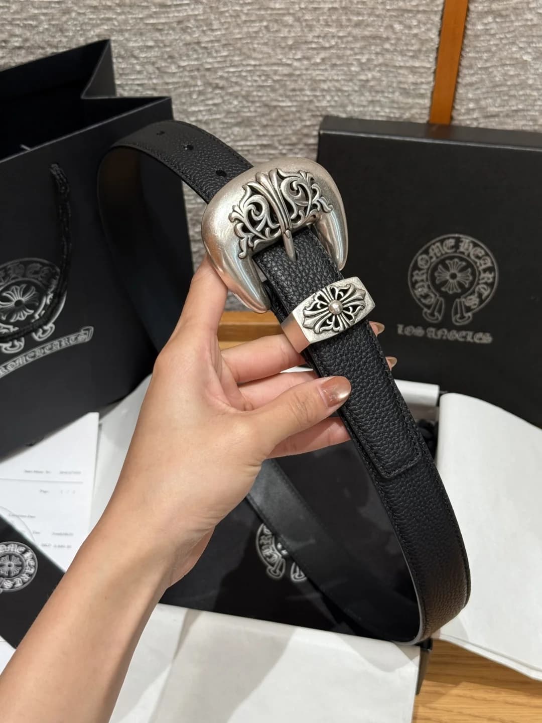 Мужской ремень Chrome Hearts из зернистой кожи с вестерн-пряжкой