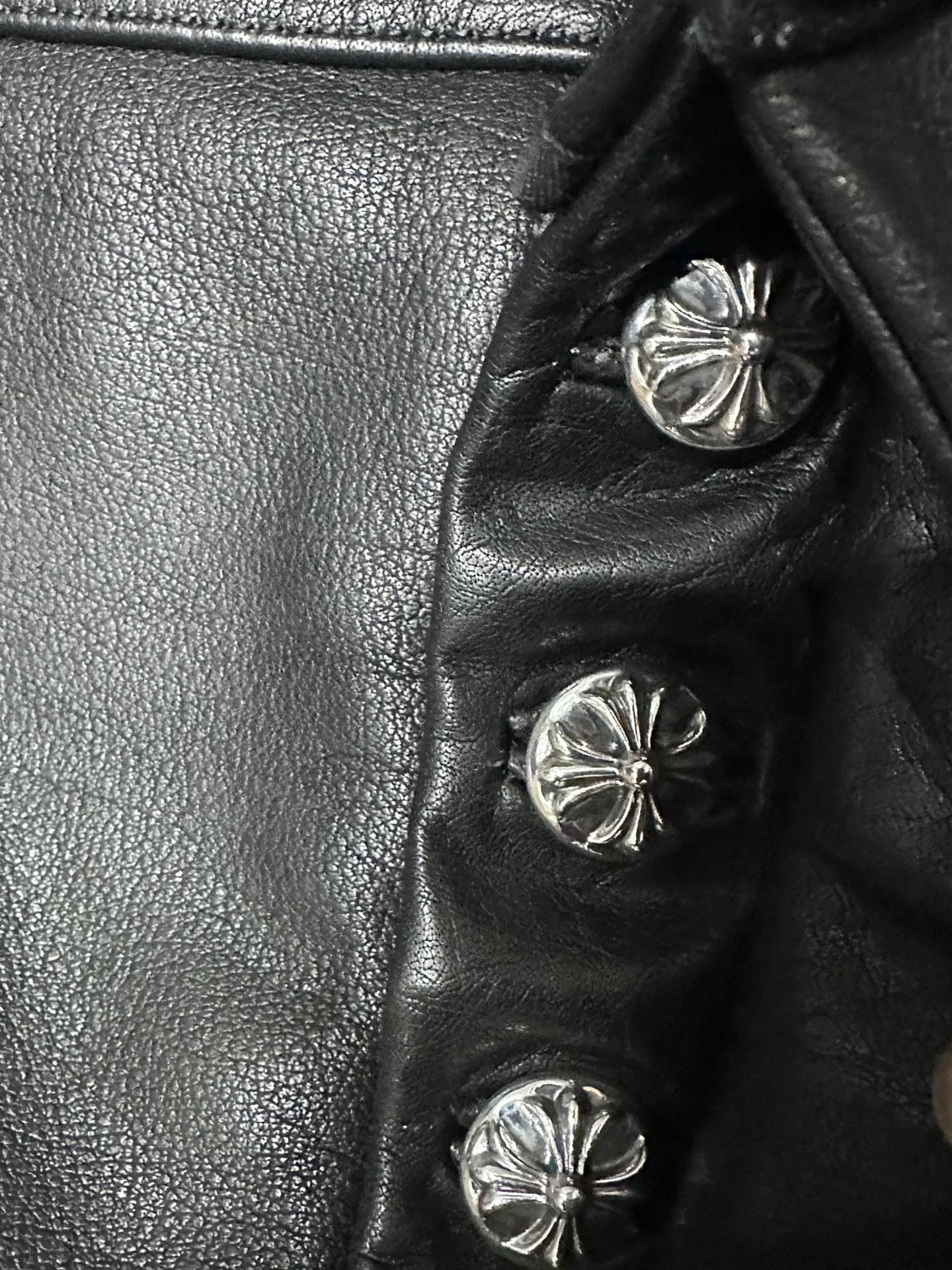 Chrome Hearts Кожаные брюки с нашивками
