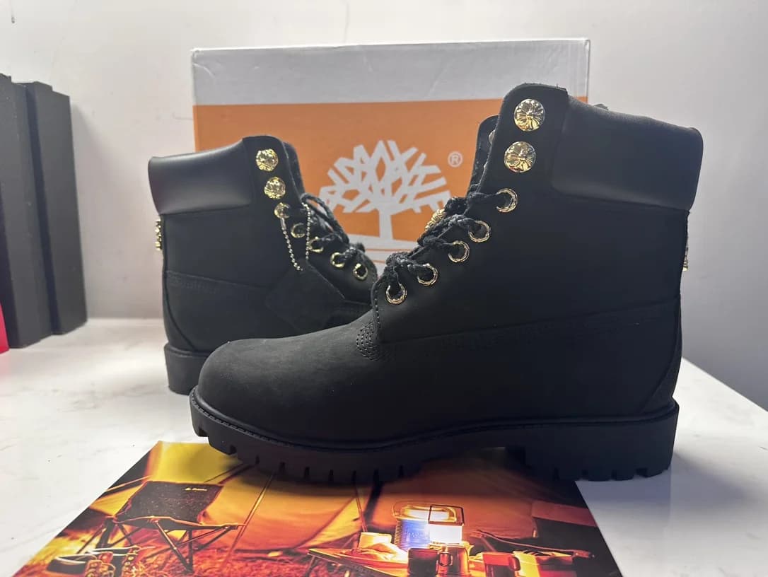 Ботинки Chrome Hearts x Timberland пара сбоку