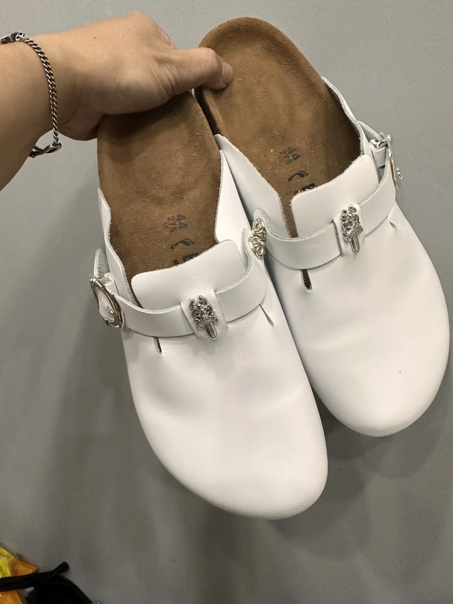 Тапки Chrome Hearts x Birkenstock