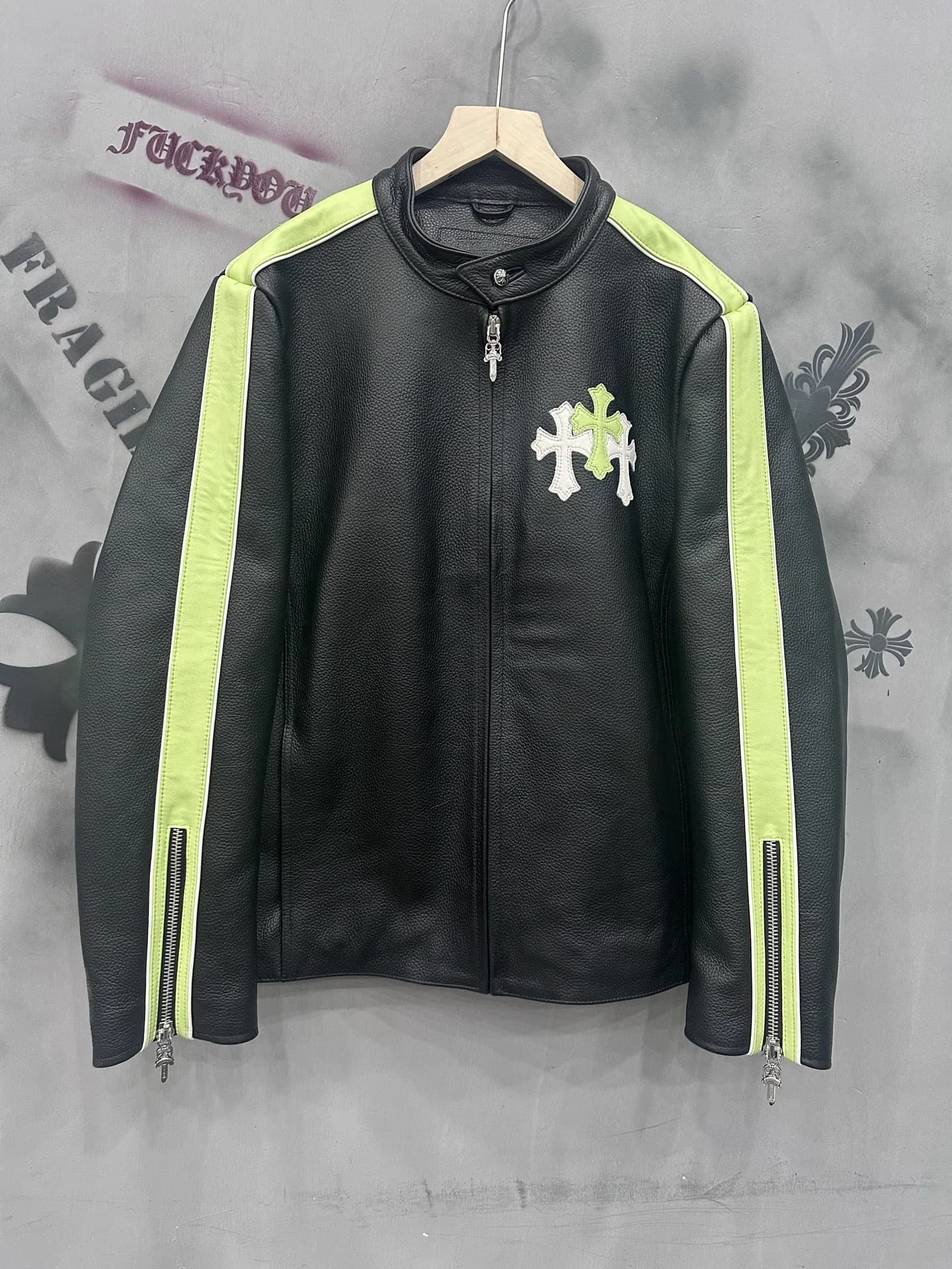 Кожаная куртка Chrome Hearts