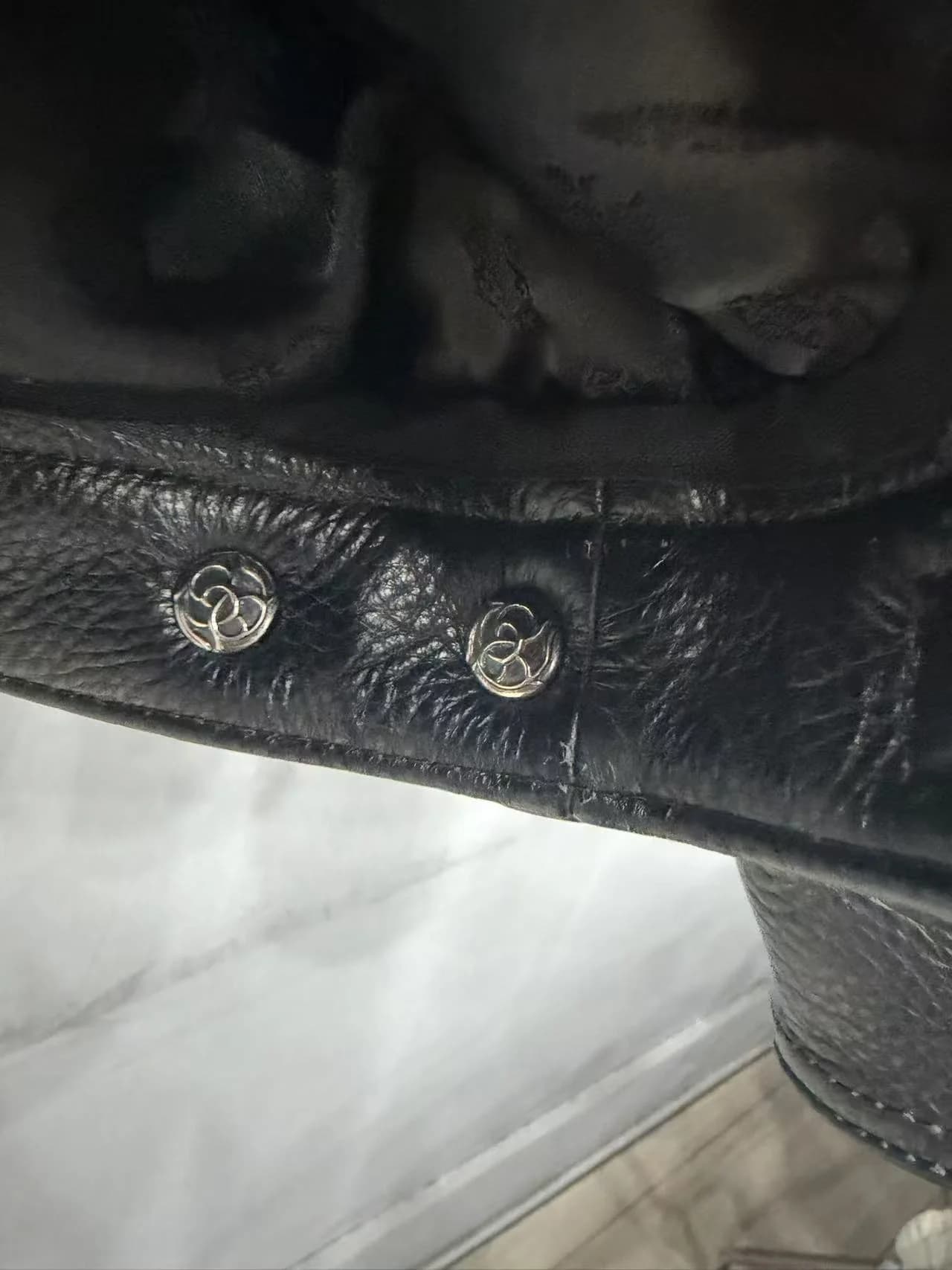Chrome Hearts Кожаная куртка с нашивками