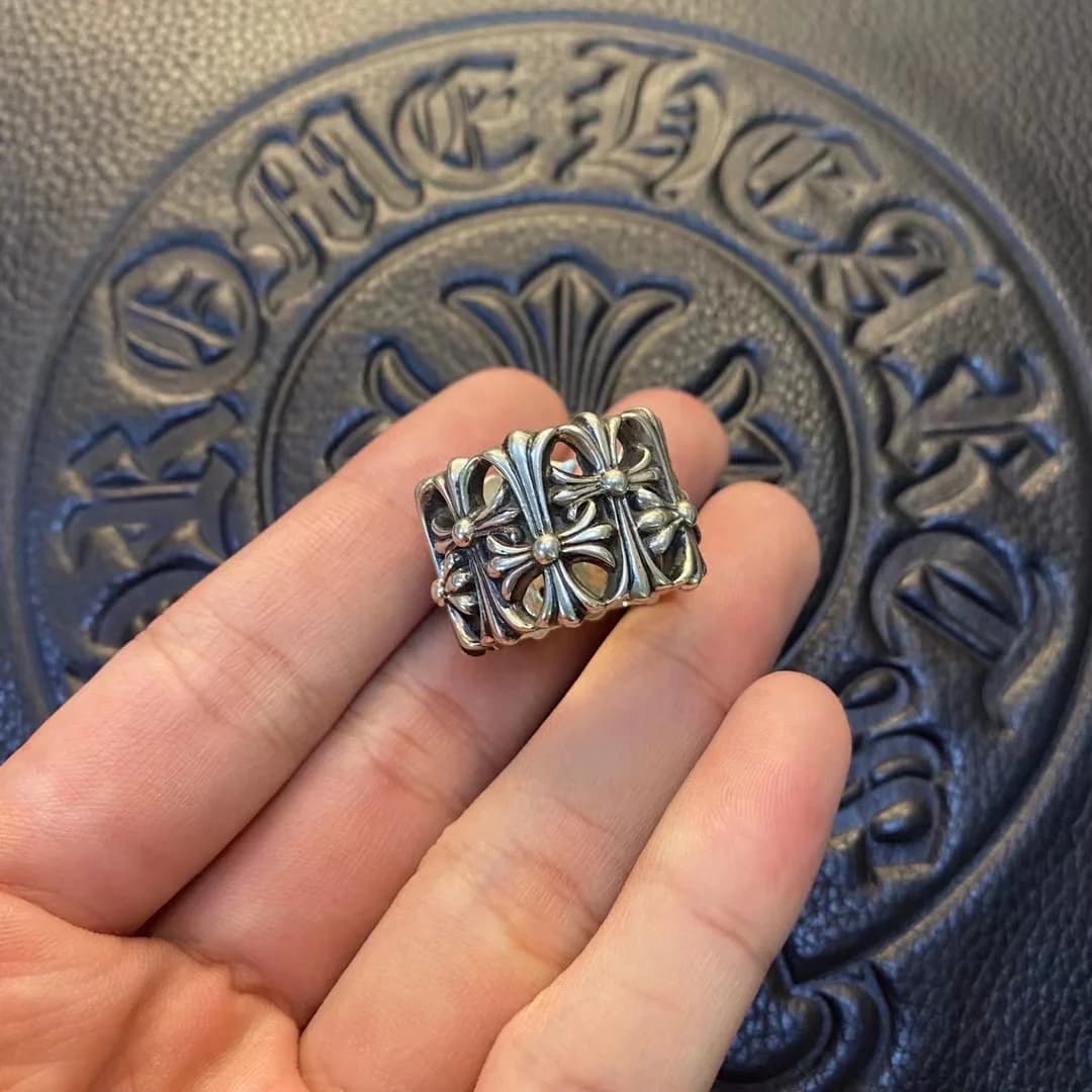 Серебряное кольцо Chrome Hearts Cemetery с узором из готических крестов